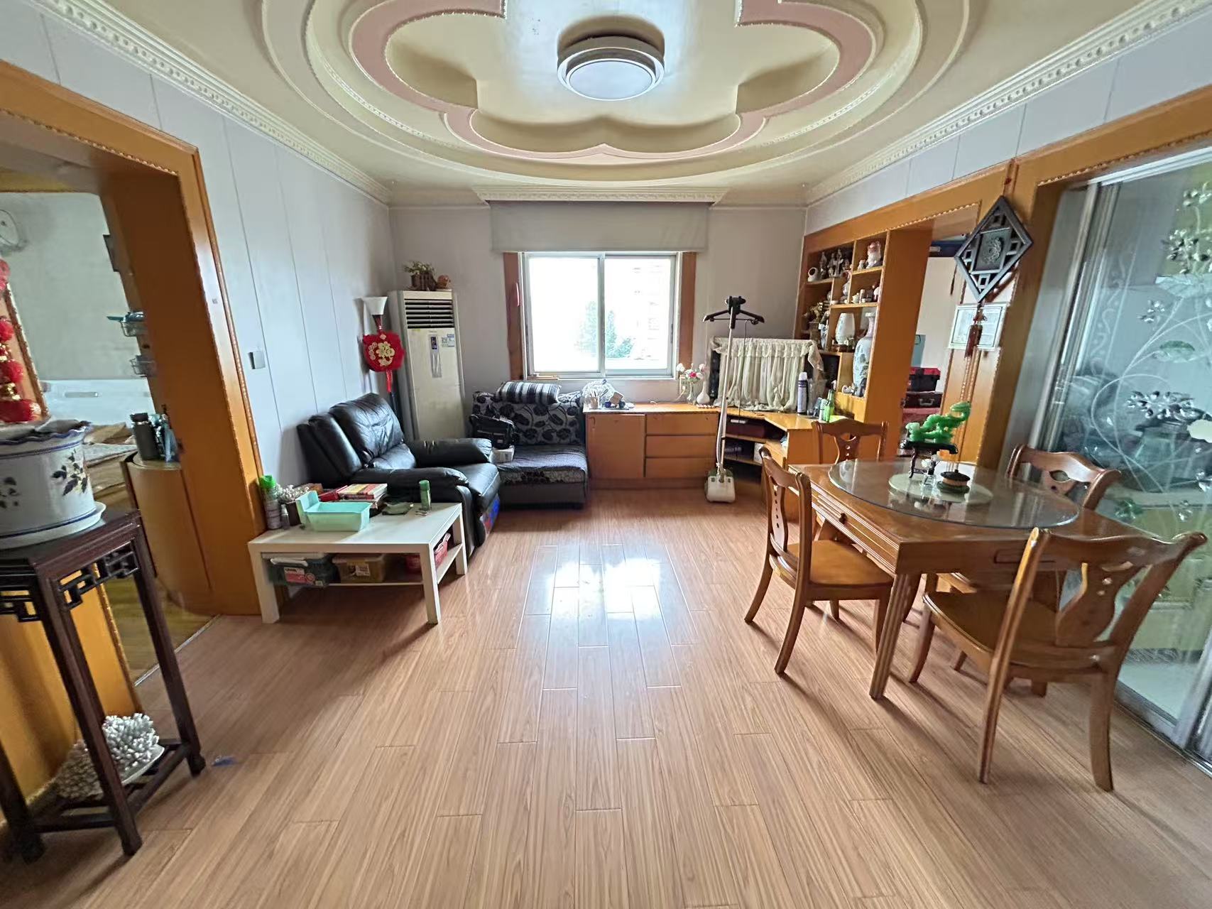 万达花苑 3室2厅1卫 98m&sup2;