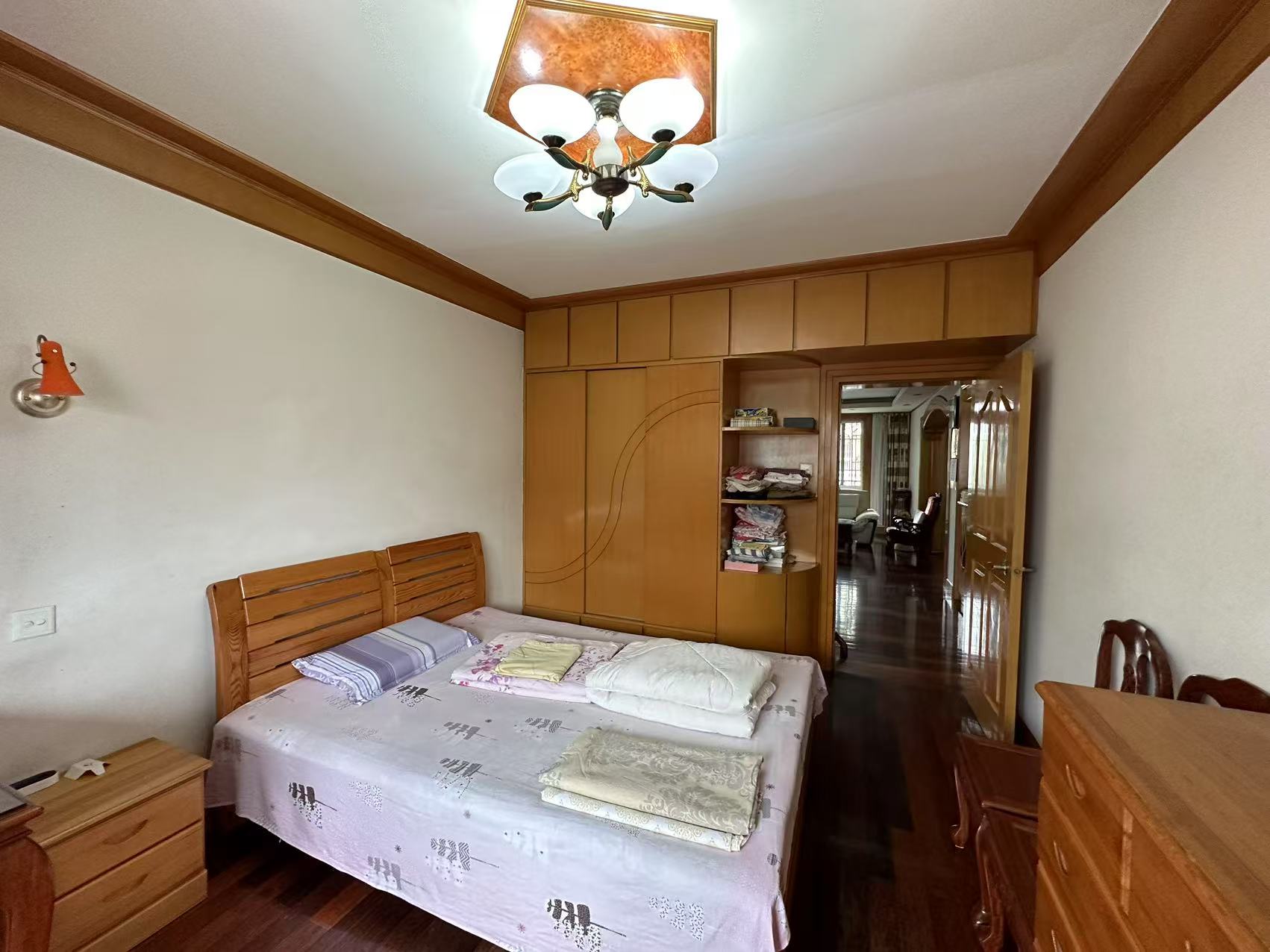 南园路18号大院 3室2厅2卫 124.00m&sup2;