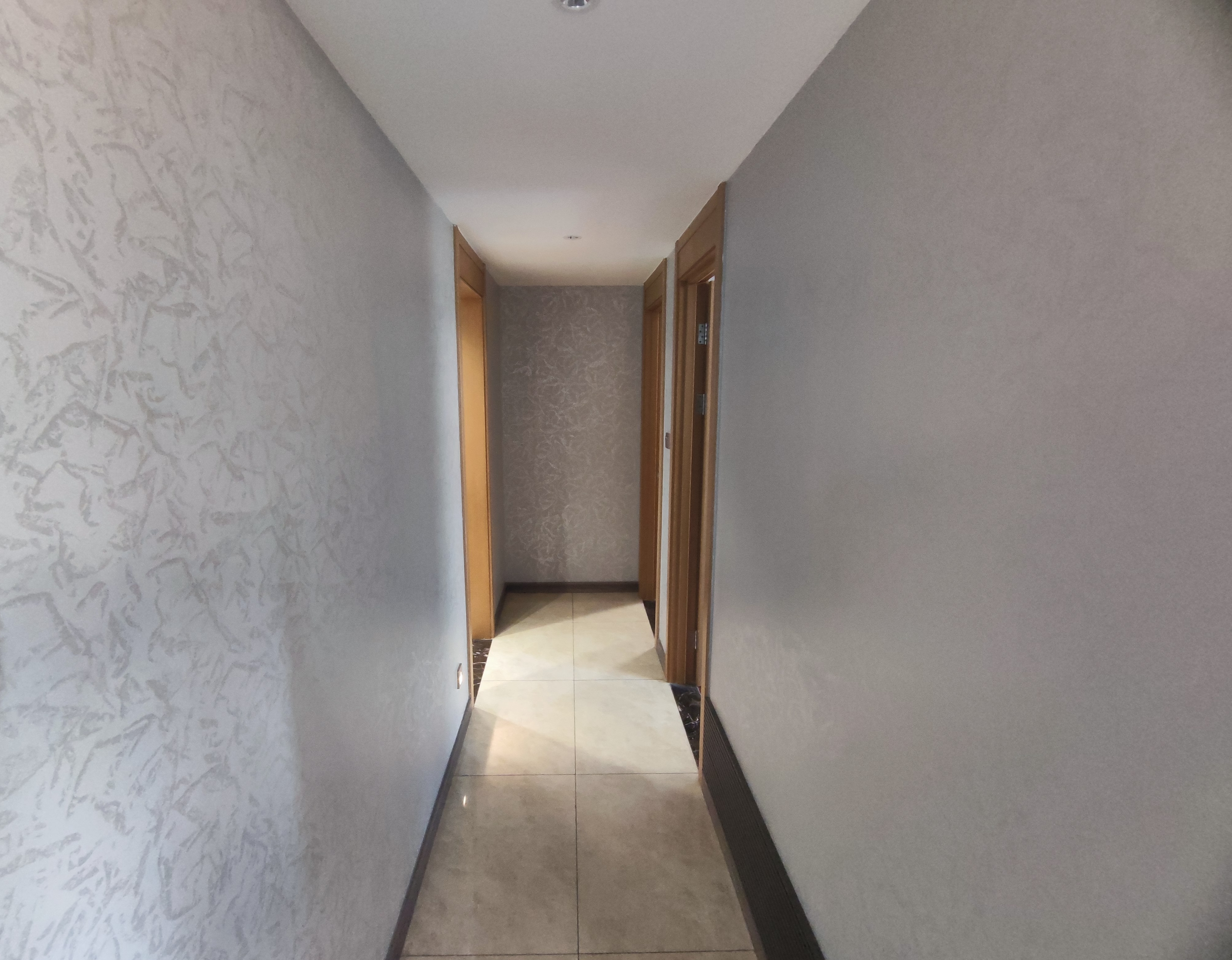 林肯公园 3室2厅1卫 92m&sup2;