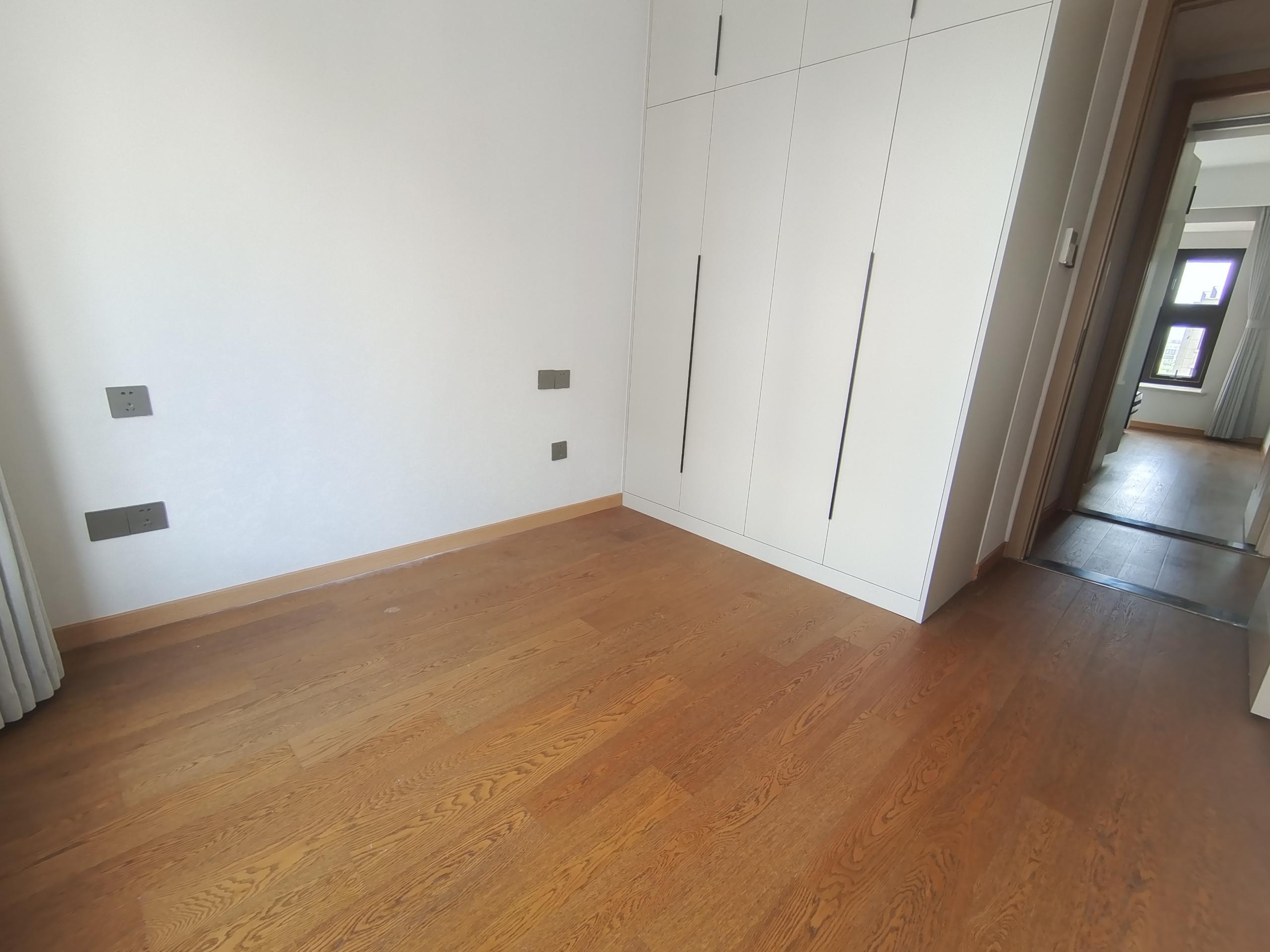春风南岸东园 4室2厅2卫 136m&sup2;