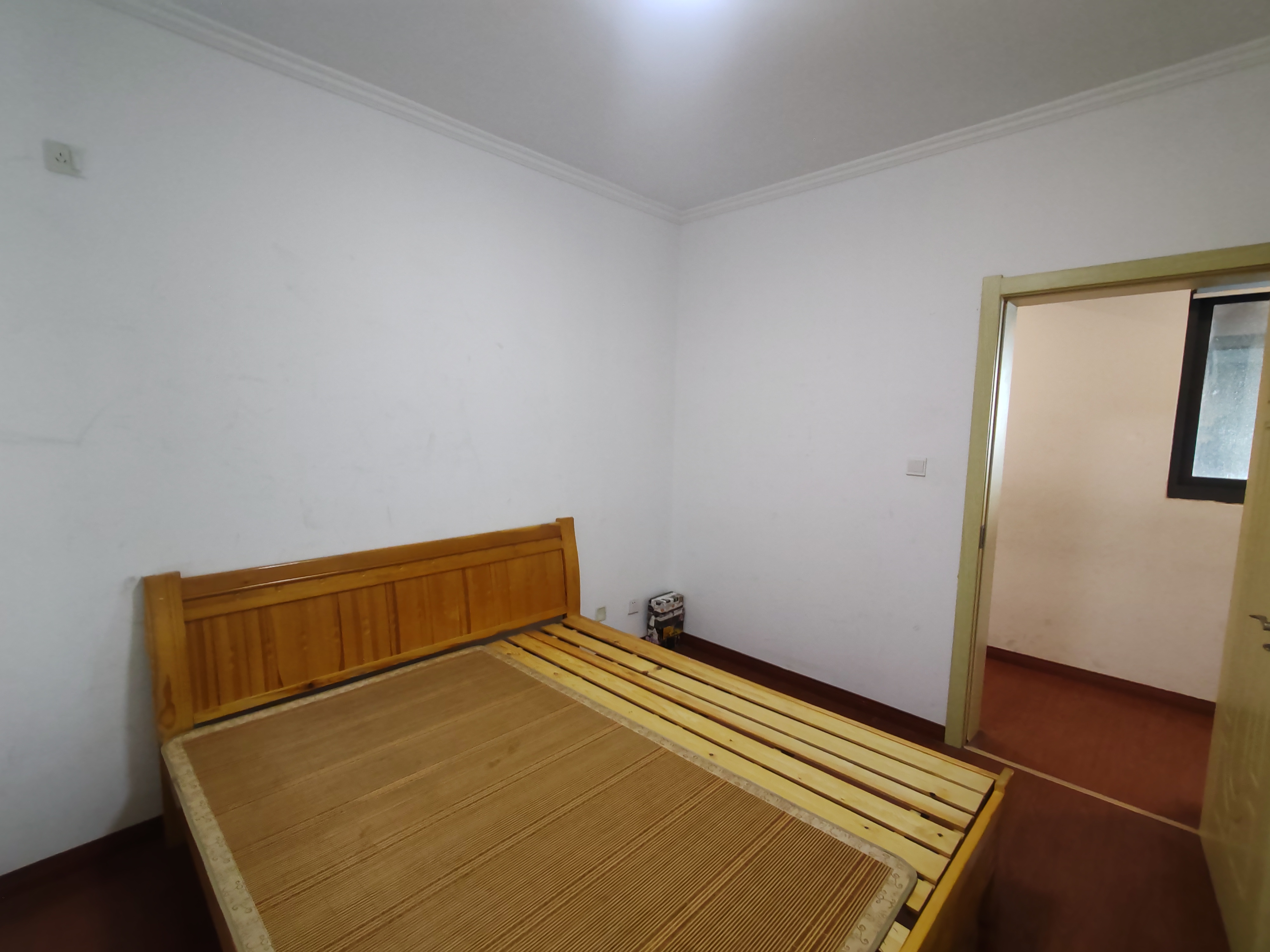 南辰濠郡 2室2厅1卫 90m&sup2;