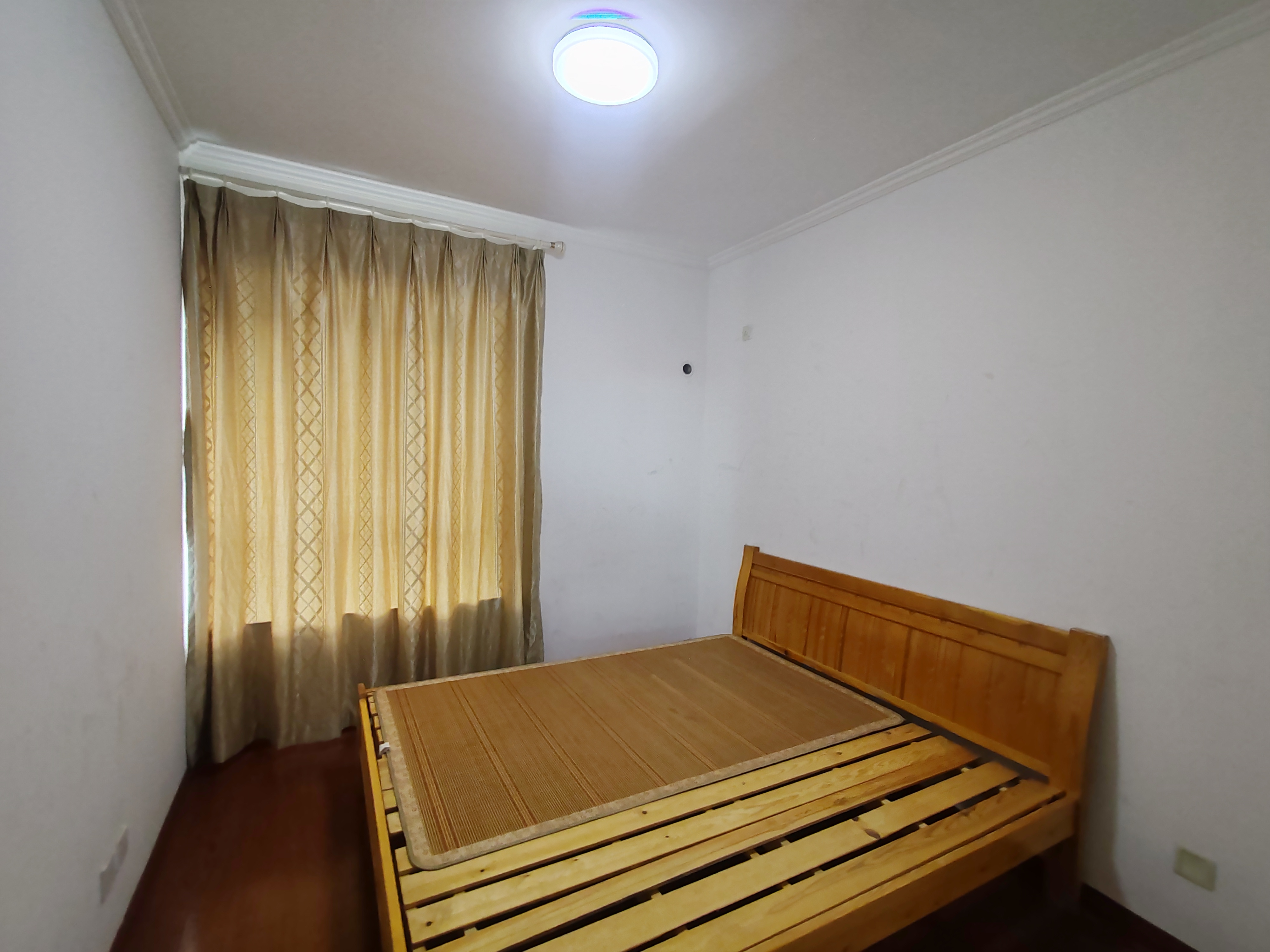 南辰濠郡 2室2厅1卫 90m&sup2;