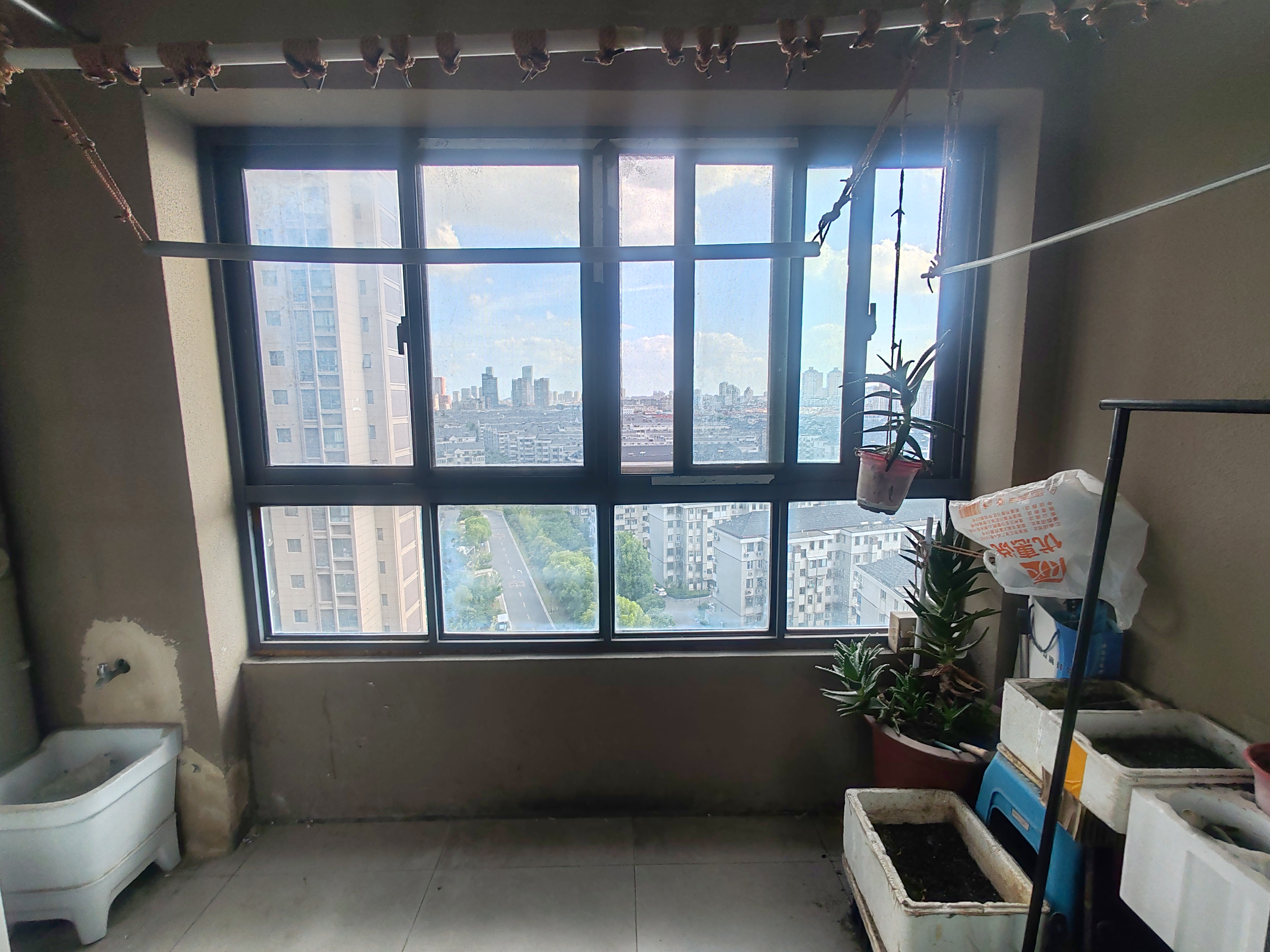 南辰濠郡 2室2厅1卫 90m&sup2;
