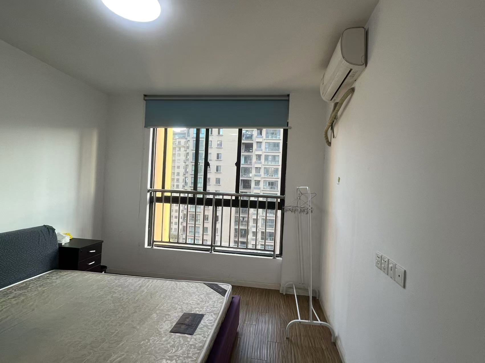中港翡翠城 3室2厅1卫 89m&sup2;