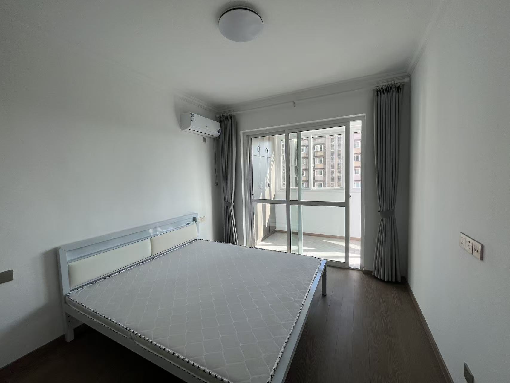 天香苑 3室2厅1卫 108m&sup2;