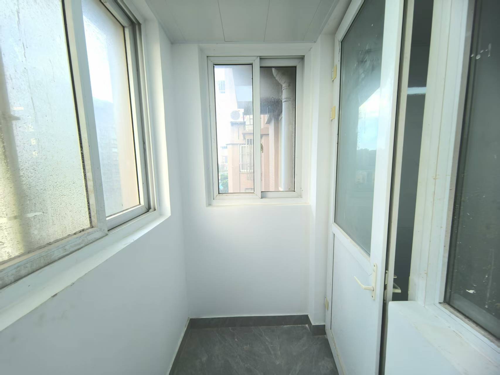 公园南苑 3室2厅2卫 150m&sup2;