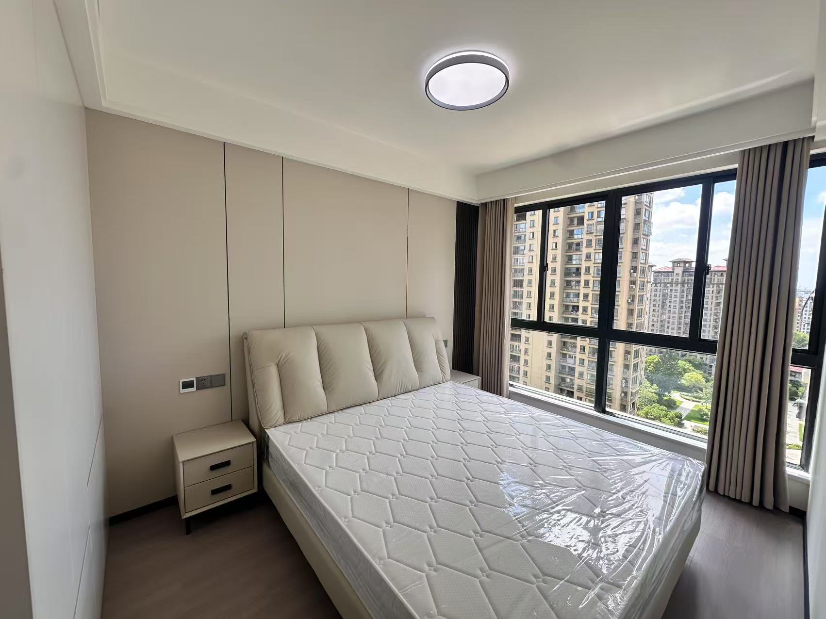 中港翡翠城 3室2厅1卫 89m&sup2;