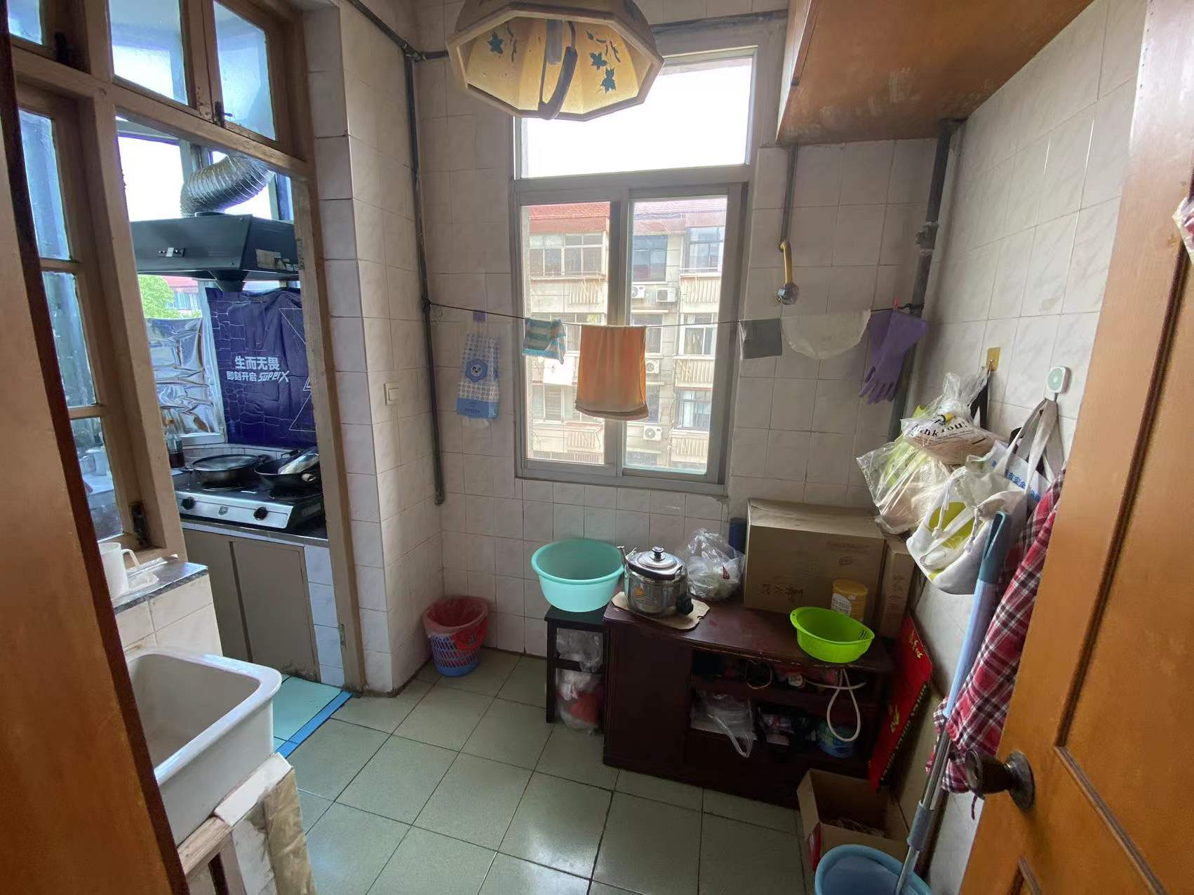 光明新村 2室1厅1卫 60m&sup2;