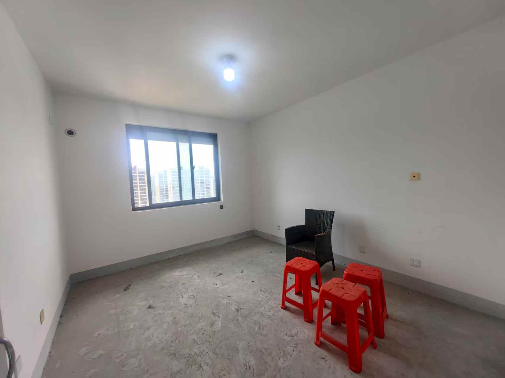 兴石花园 3室2厅1卫 114m&sup2;
