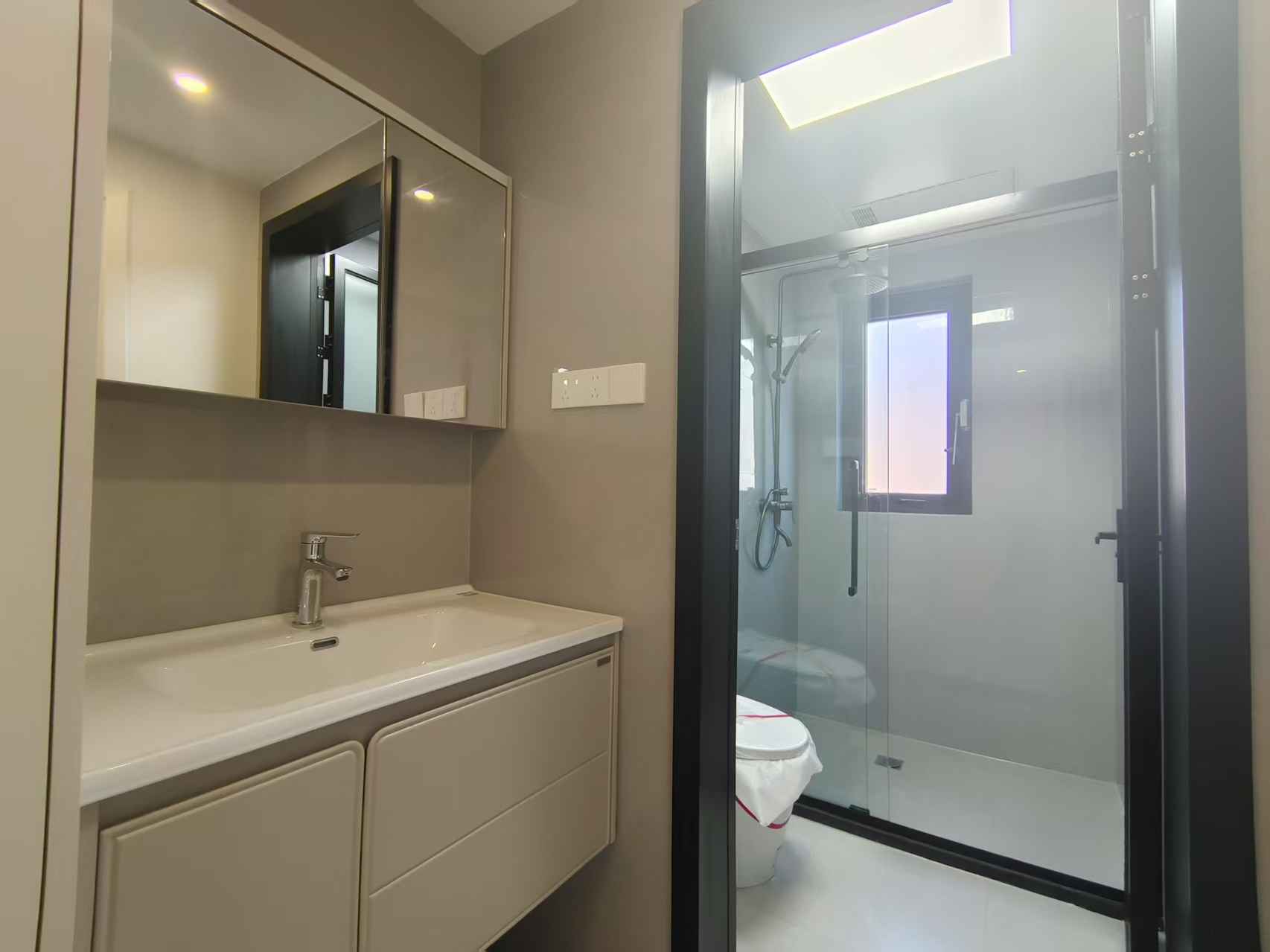 保利香槟国际 3室2厅2卫 123m&sup2;