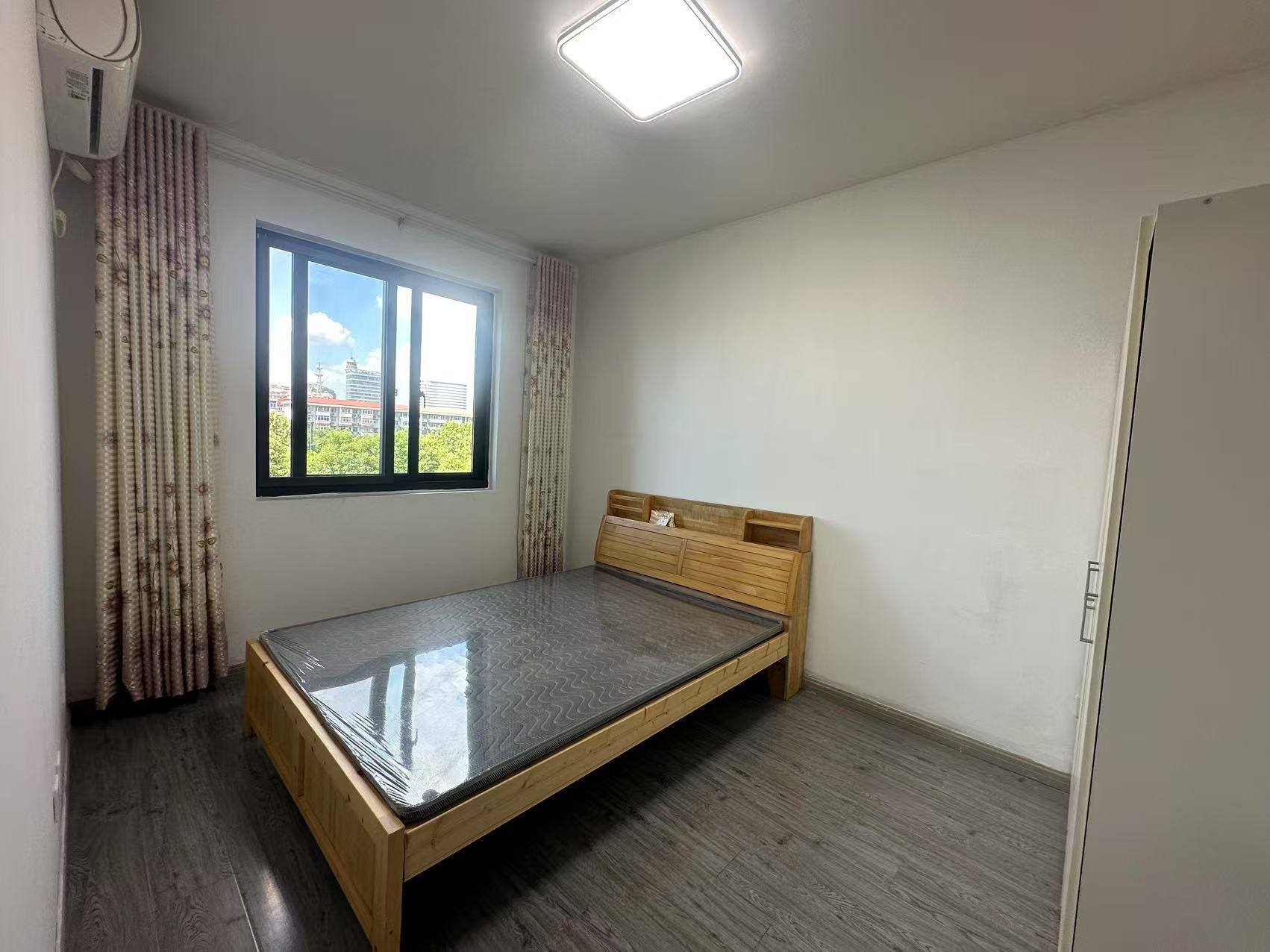 光明嘉苑 3室2厅1卫 110.00m&sup2;