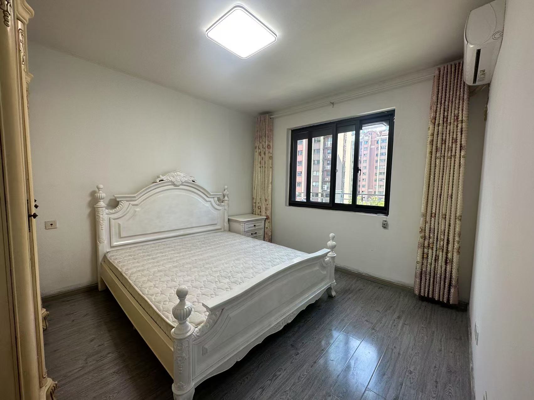 光明嘉苑 3室2厅1卫 110.00m&sup2;