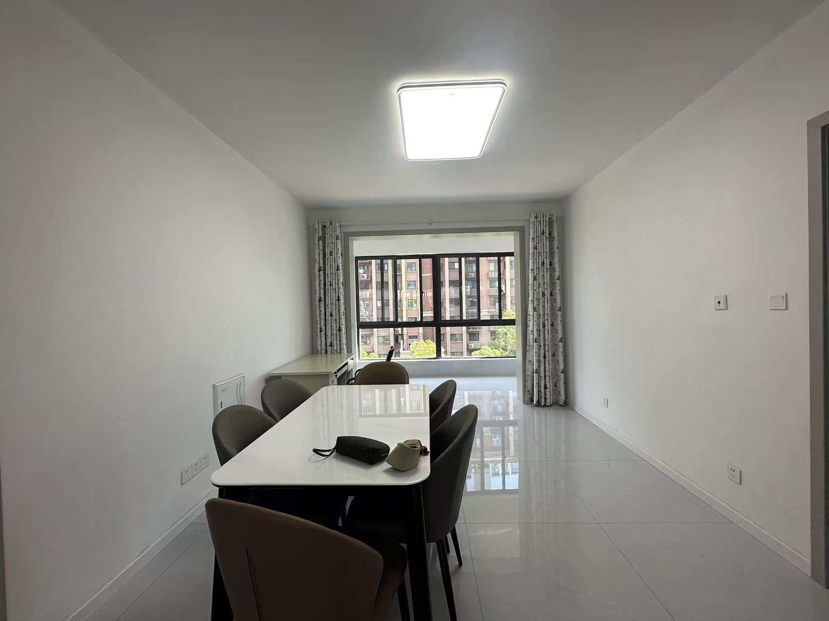 光明嘉苑 3室2厅1卫 110.00m&sup2;