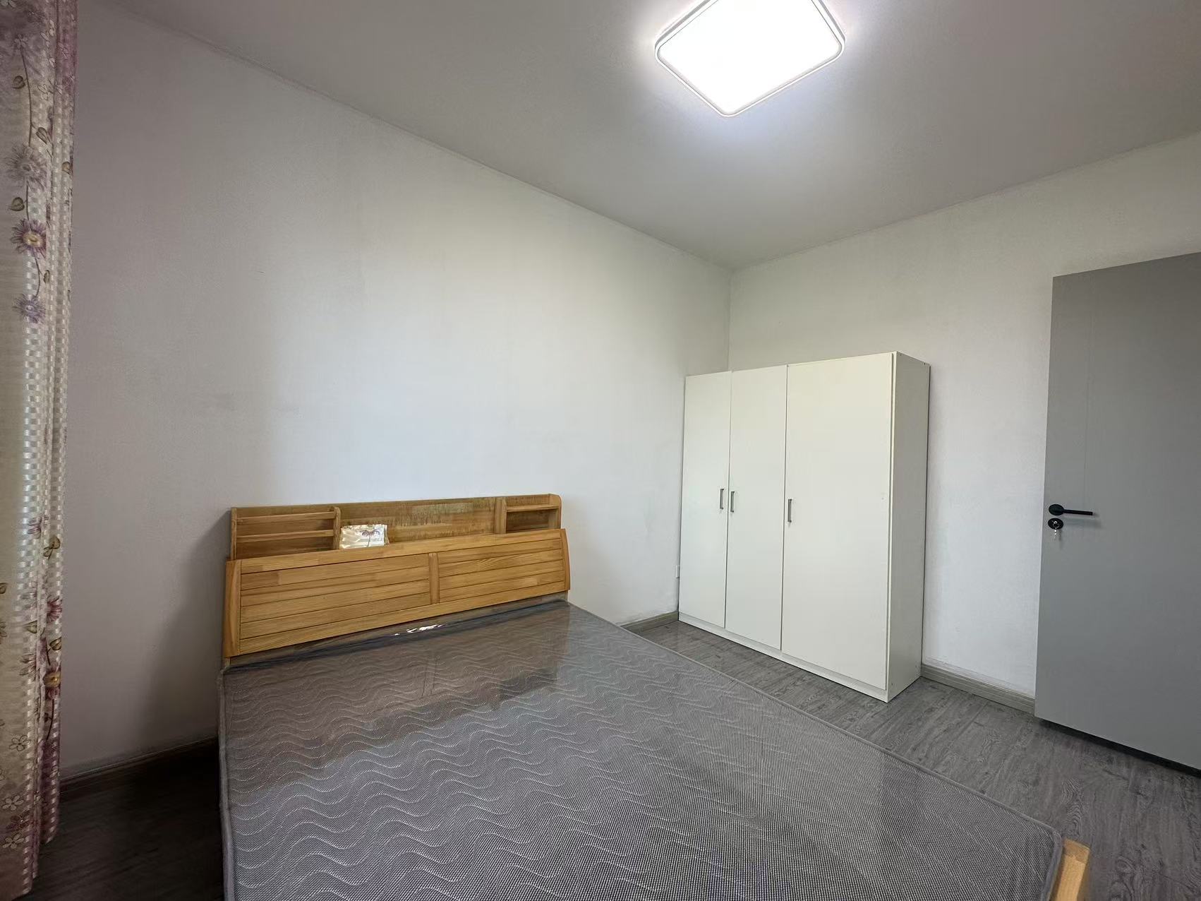 光明嘉苑 3室2厅1卫 110.00m&sup2;