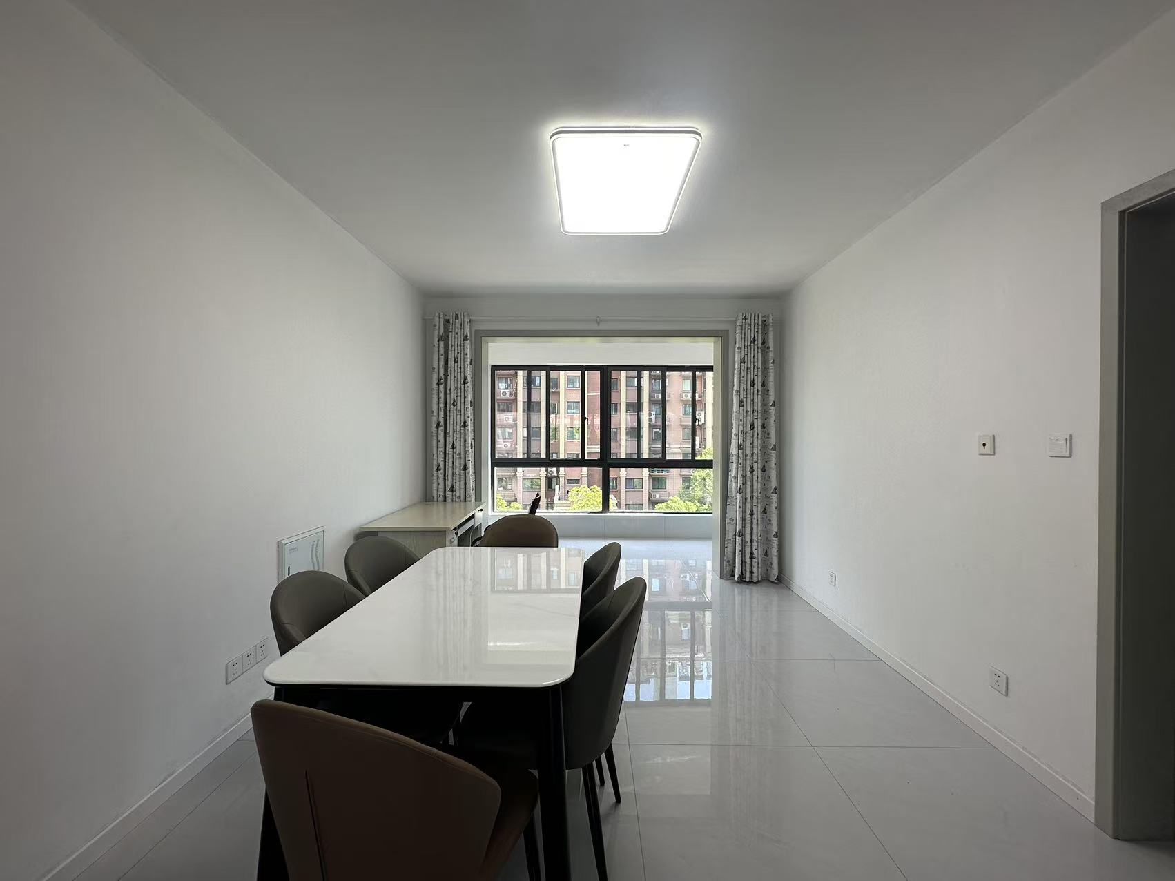 光明嘉苑 3室2厅1卫 110.00m&sup2;