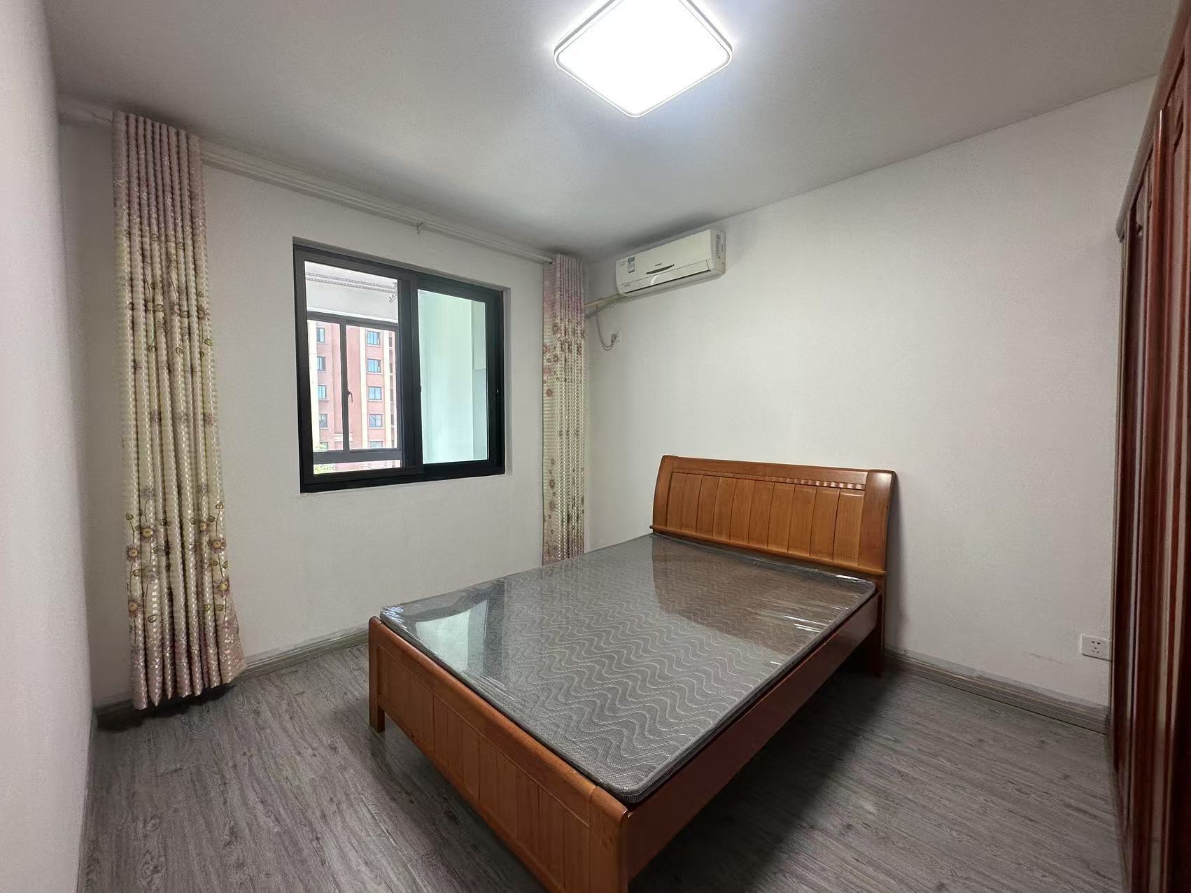 光明嘉苑 3室2厅1卫 110.00m&sup2;