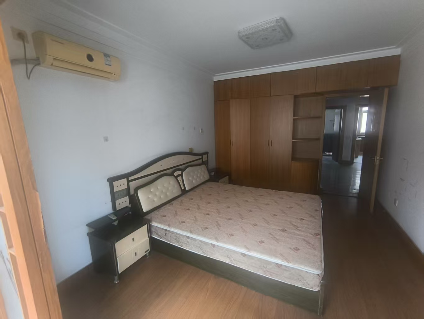 濠景园西区 2室2厅1卫 90m&sup2;