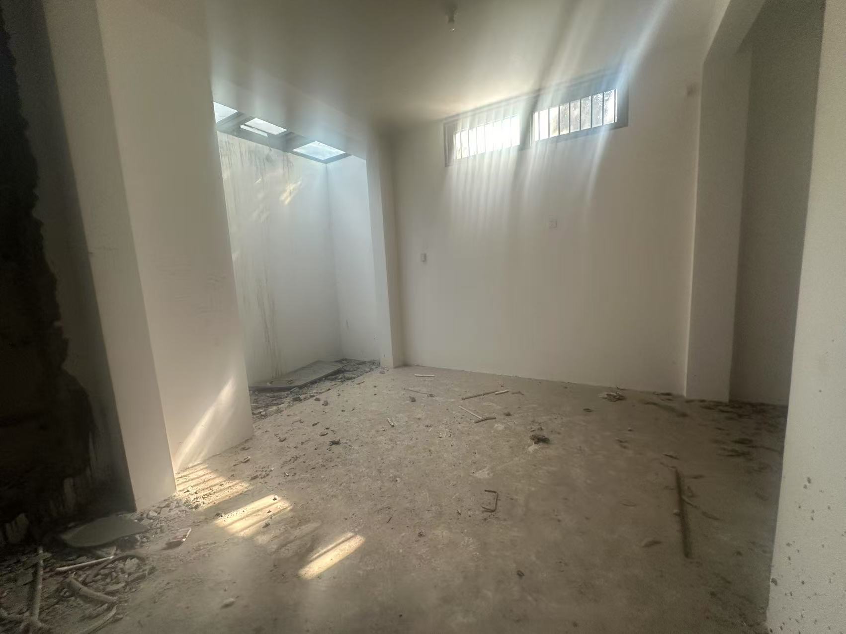 万濠山庄 4室3厅4卫 327.66m&sup2;