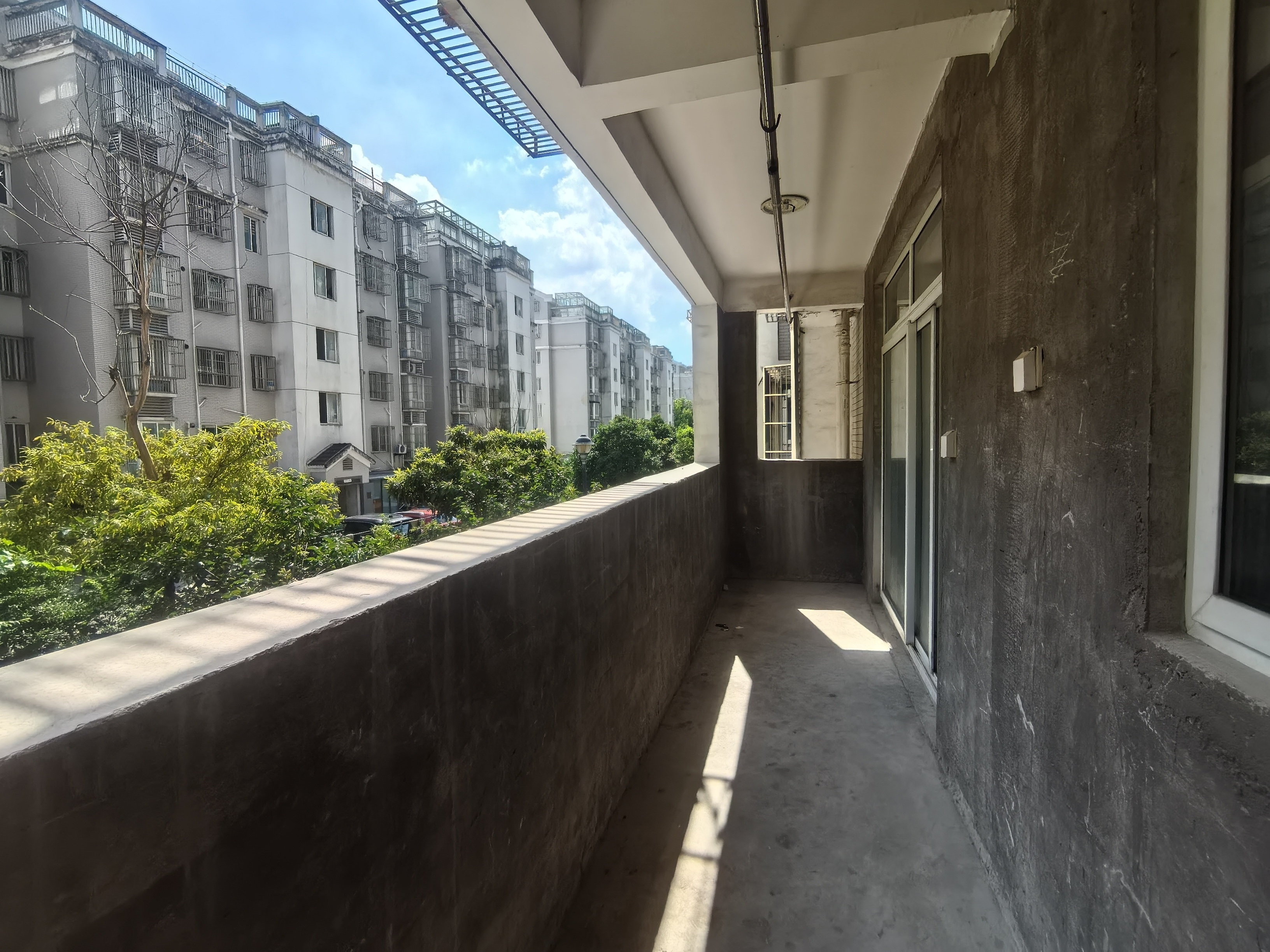 金霞南苑南区 3室2厅2卫 130m&sup2;