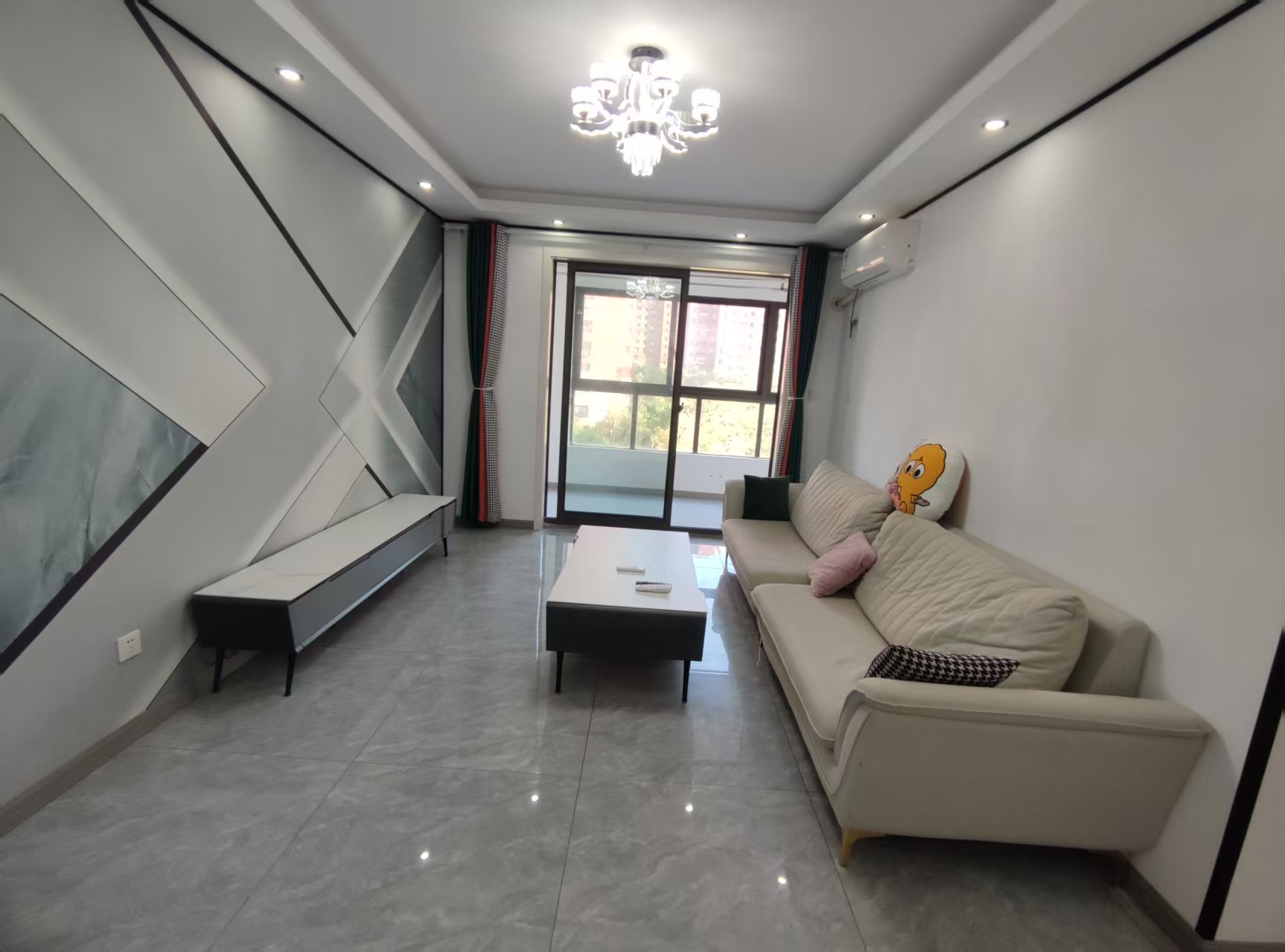 万濠星城 3室2厅1卫 100.00m&sup2;