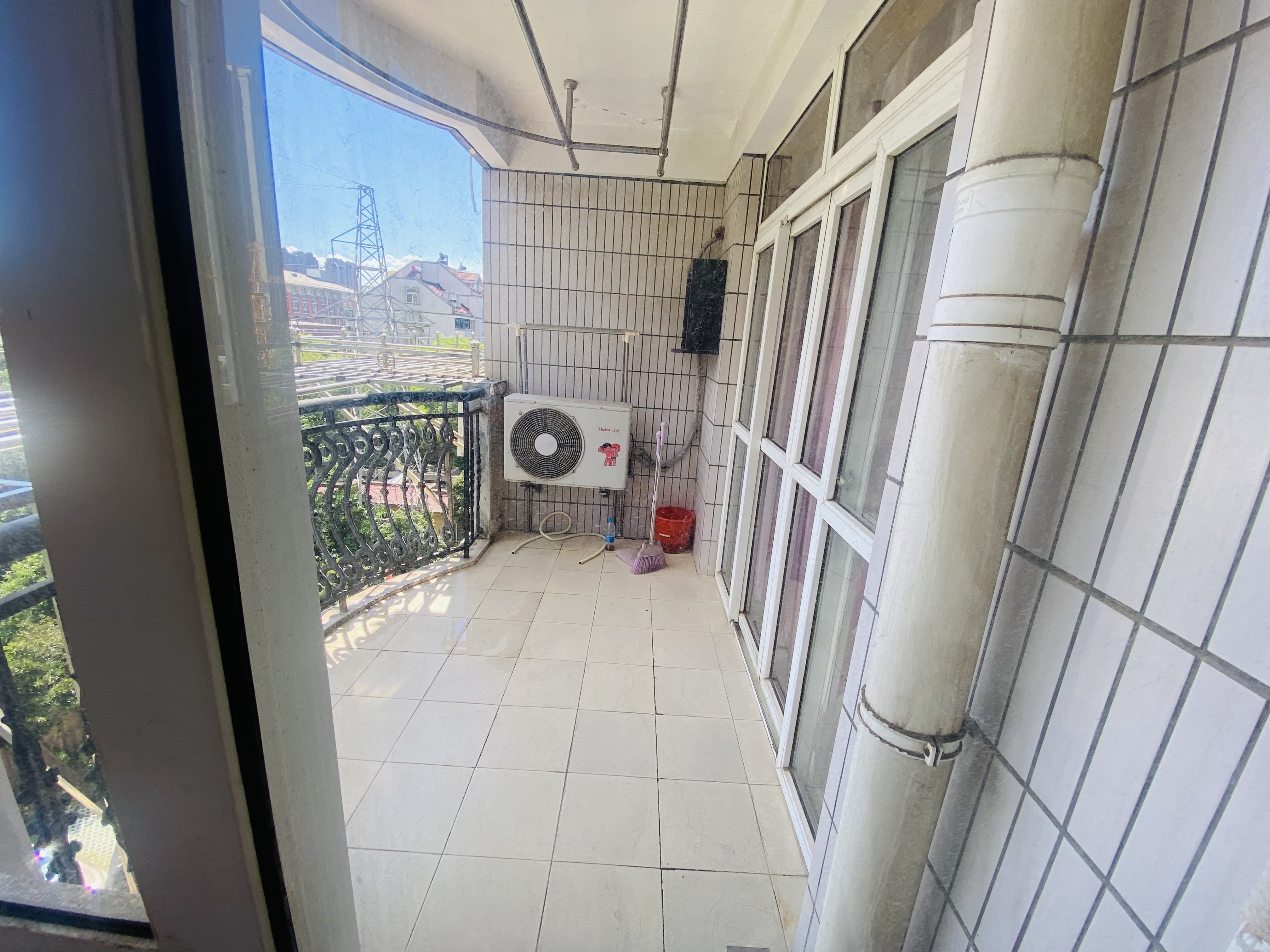 朝晖花园 3室1厅1卫 99.65m&sup2;