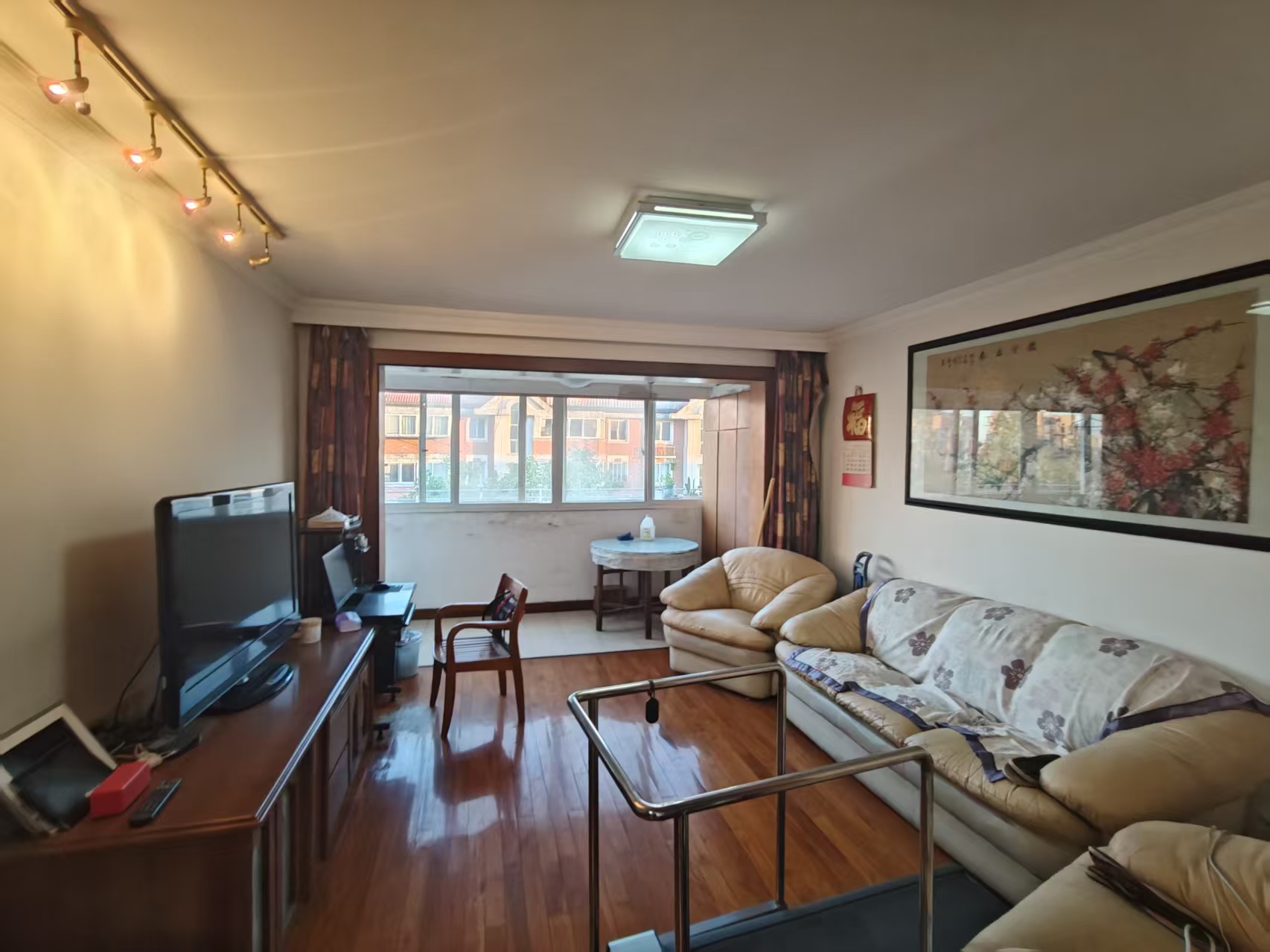 森大蒂花苑南区 5室2厅3卫 142m²