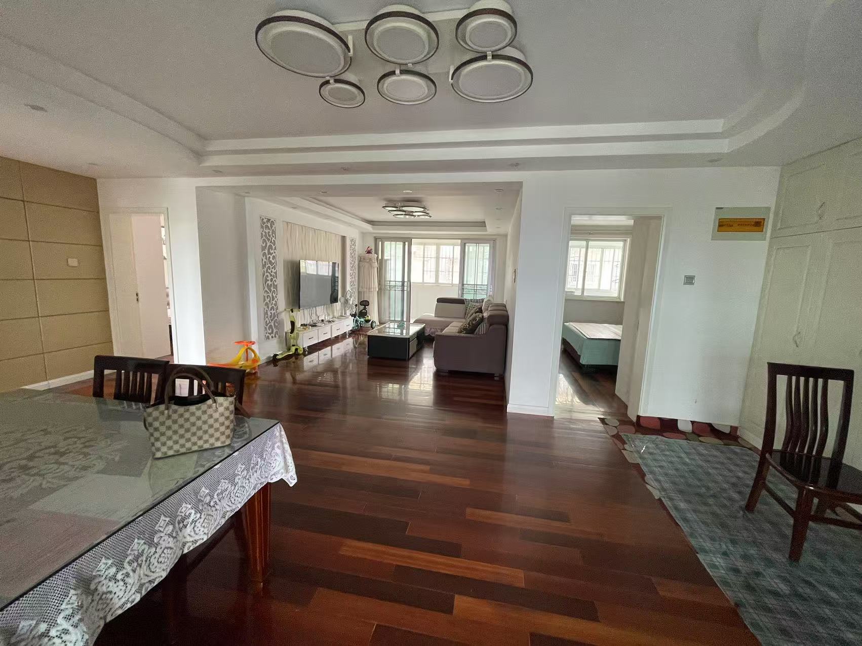 新桥北村 1室1厅1卫 28m&sup2;
