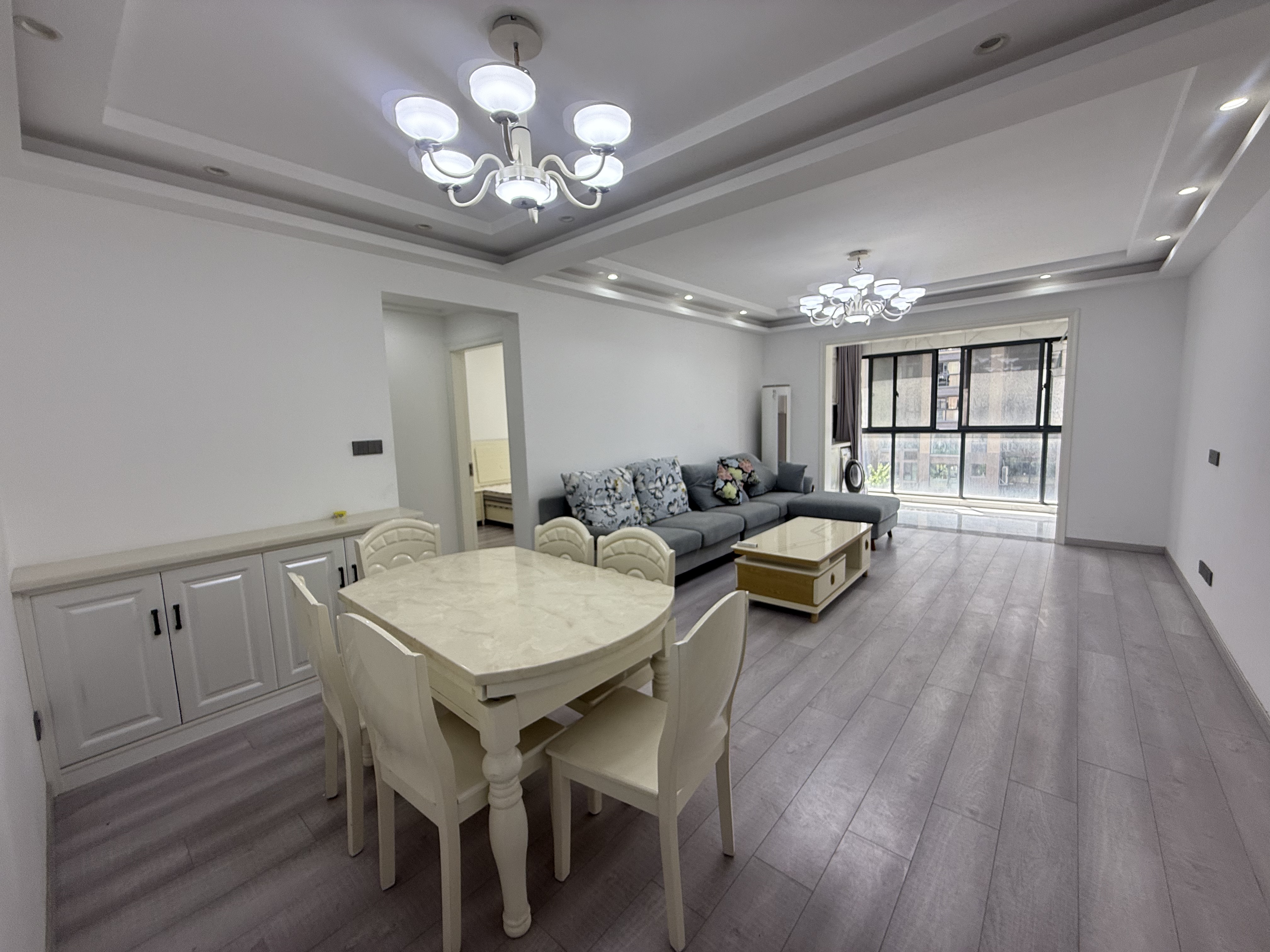 南山国际社区 4室2厅1卫 137.00m&sup2;