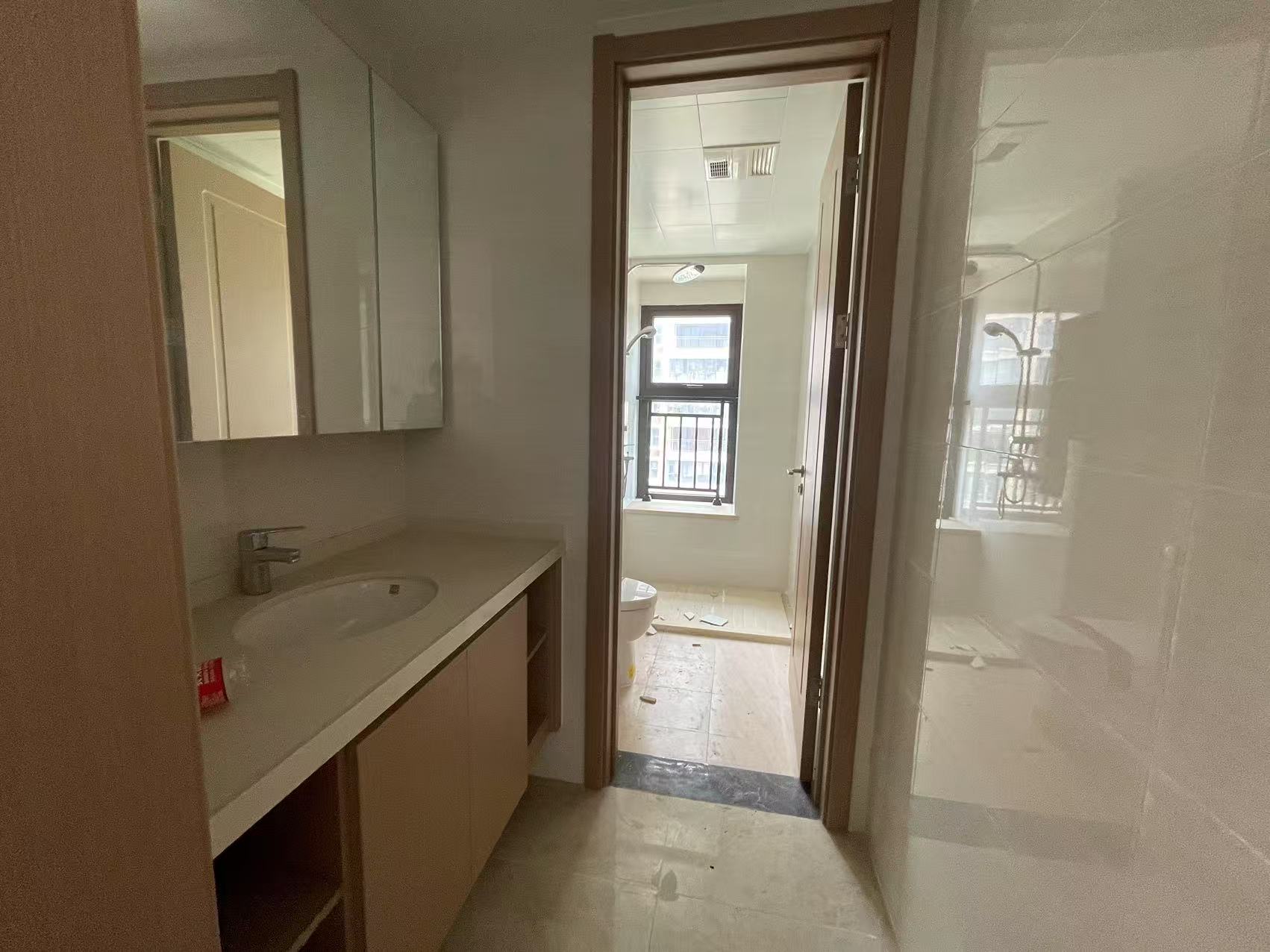 春风南岸东园 4室2厅2卫 138m&sup2;