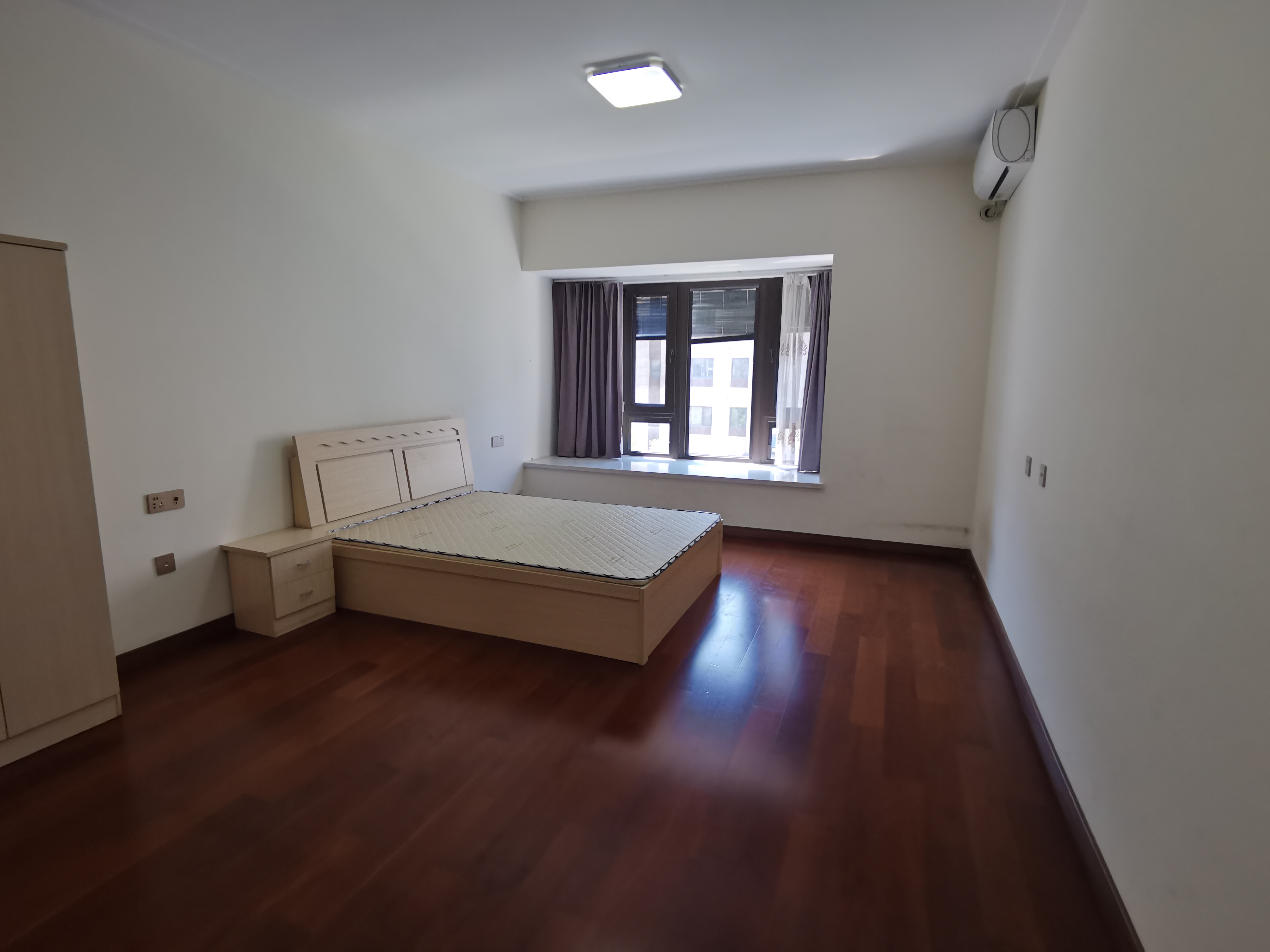 中南万科大都会 3室2厅2卫 133m&sup2;