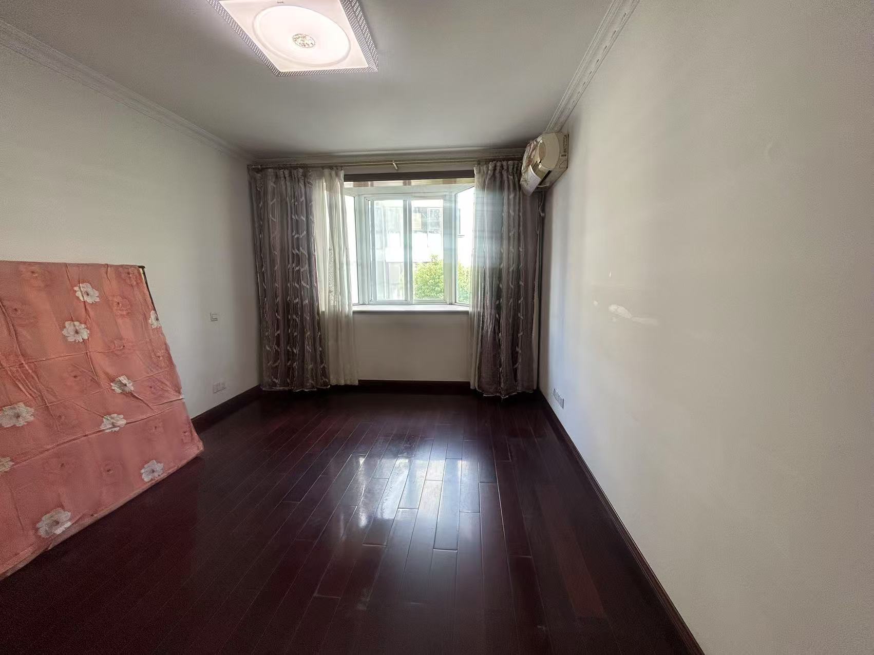 颐和花园 4室2厅2卫 173.4m&sup2;