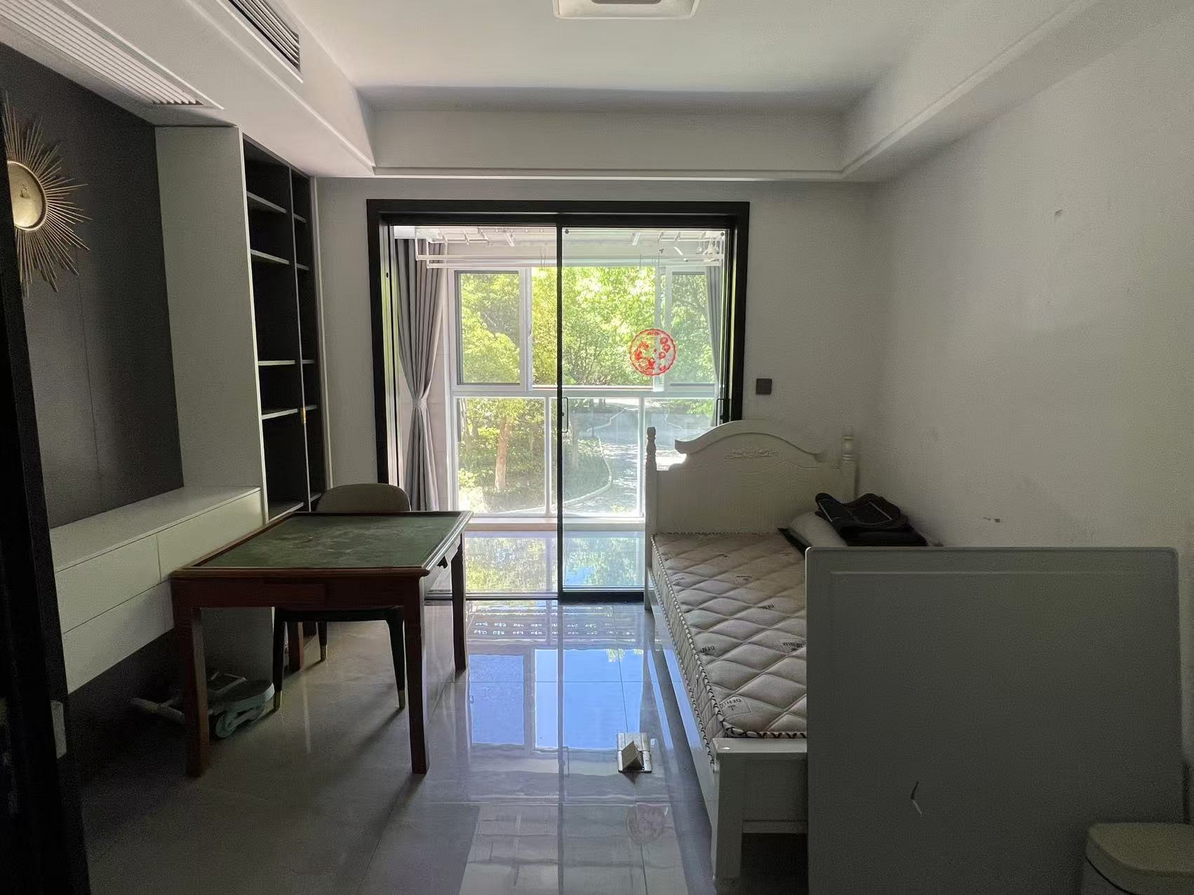和融&bull;优山美地名邸 5室2厅3卫 197m&sup2;
