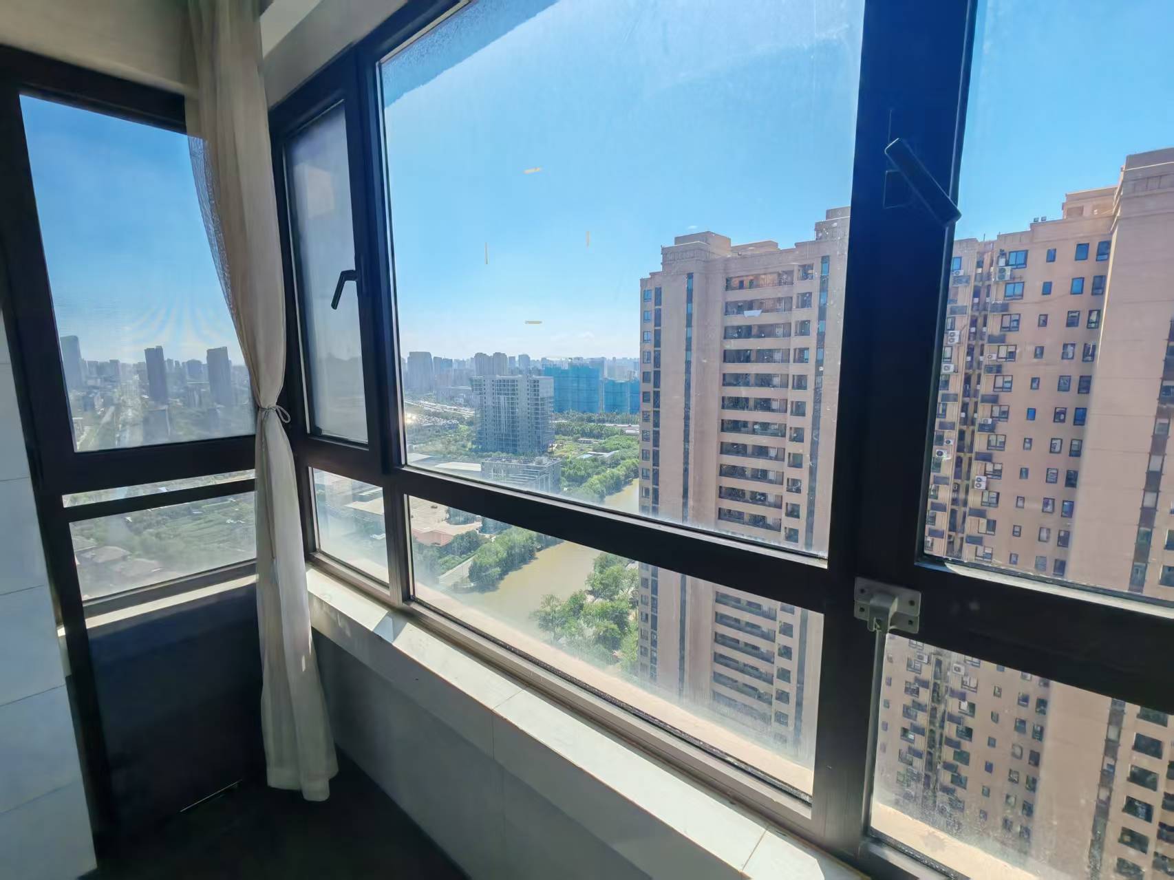 保利香槟国际 3室2厅1卫 101.03m&sup2;