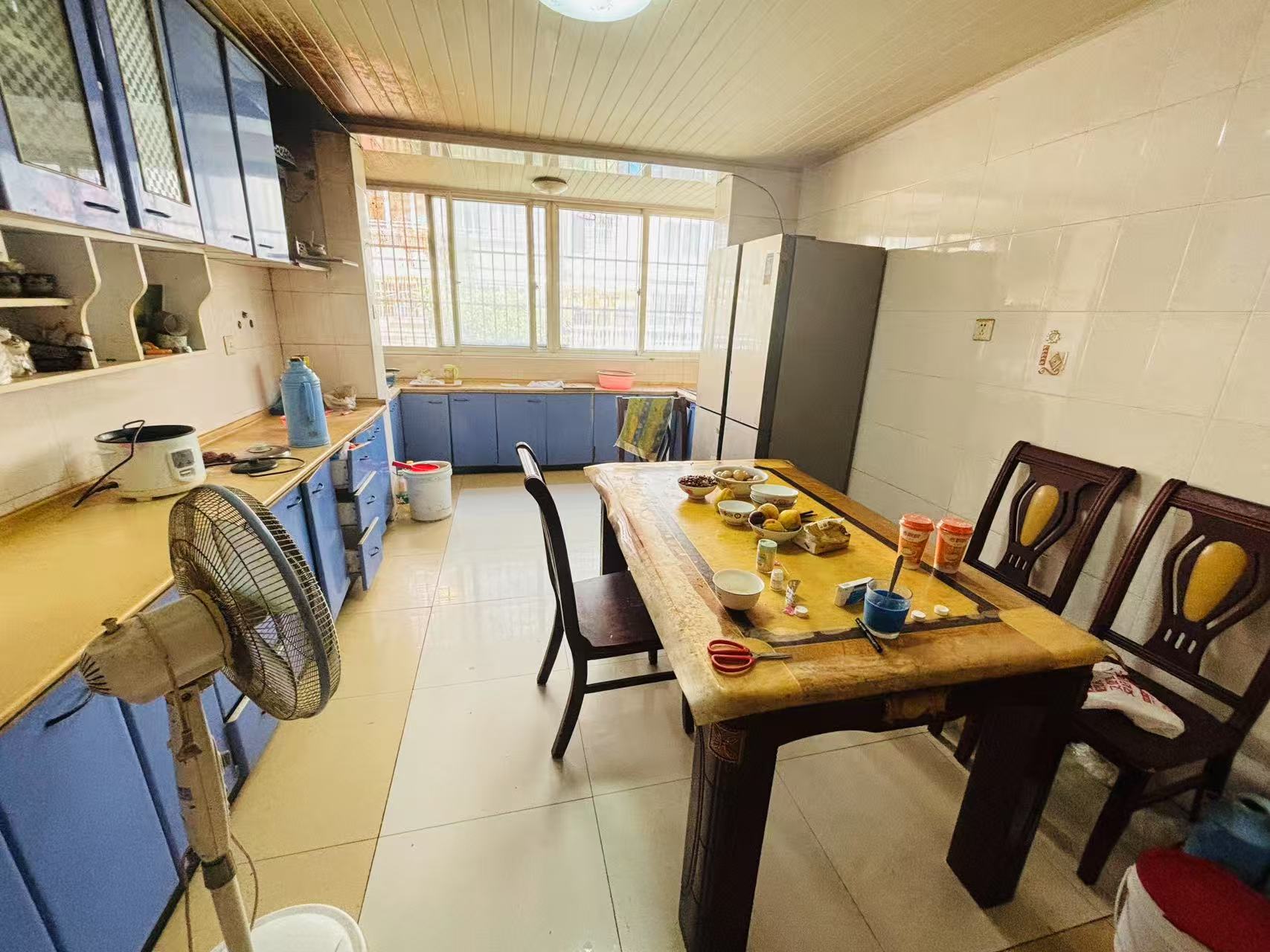 新桥新村 2室1厅1卫 89m&sup2;