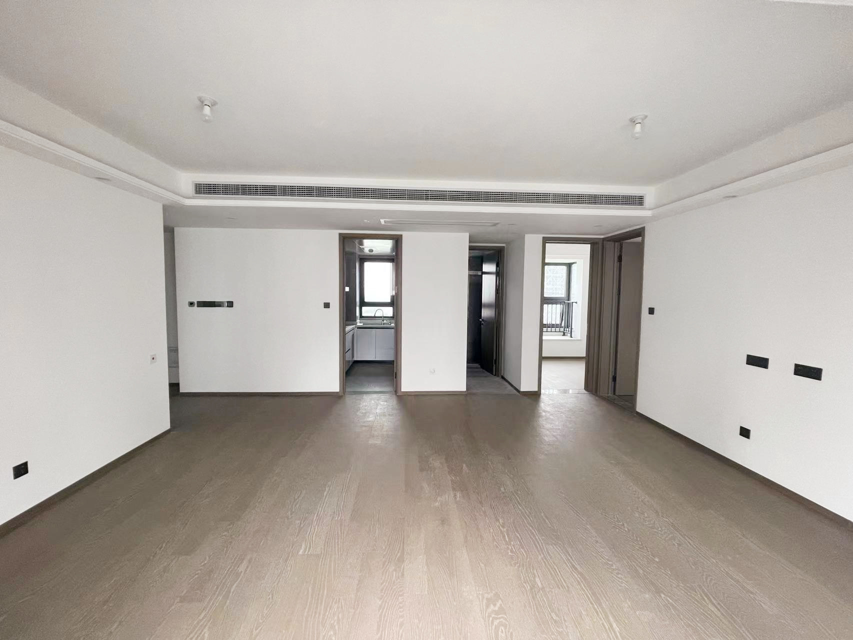 中铁逸都 3室2厅2卫 116m&sup2;