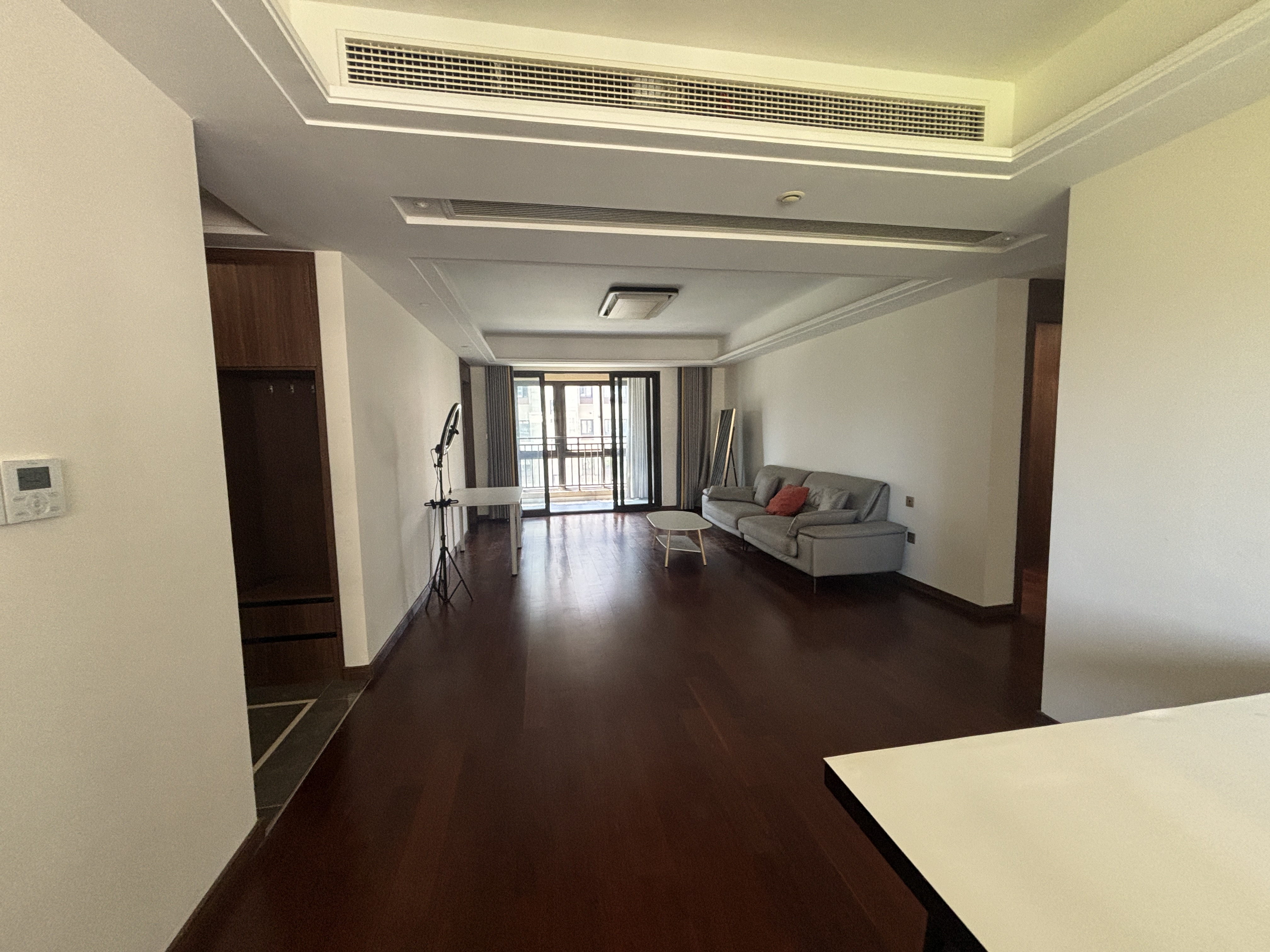 中南万科大都会 3室2厅2卫 137m&sup2;