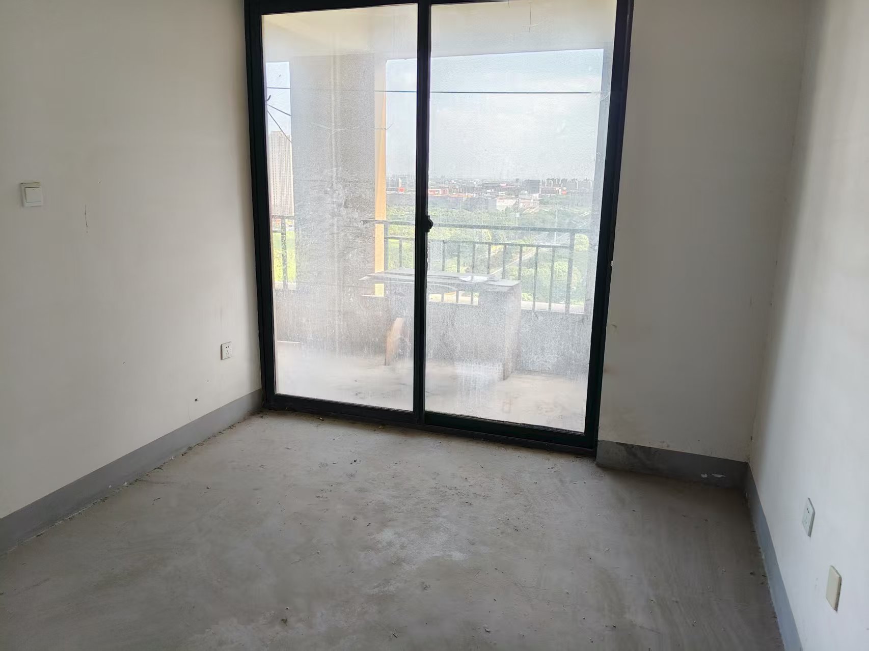 翠园 3室2厅1卫 93.00m&sup2;
