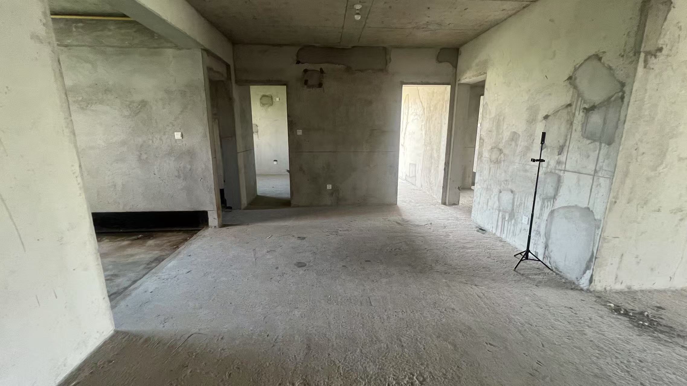南山湖一号 4室2厅3卫 234m&sup2;