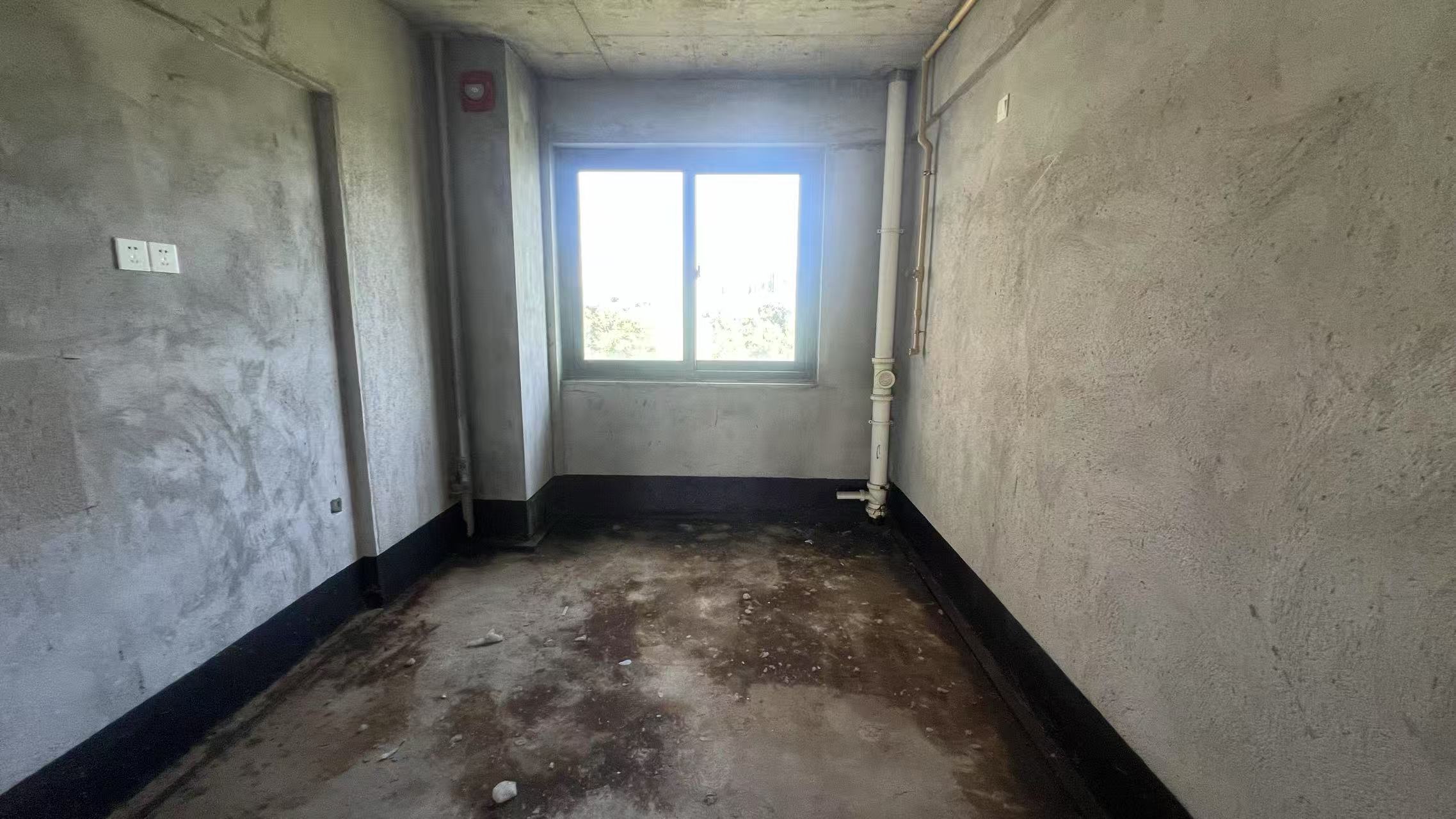 南山湖一号 4室2厅3卫 234m&sup2;