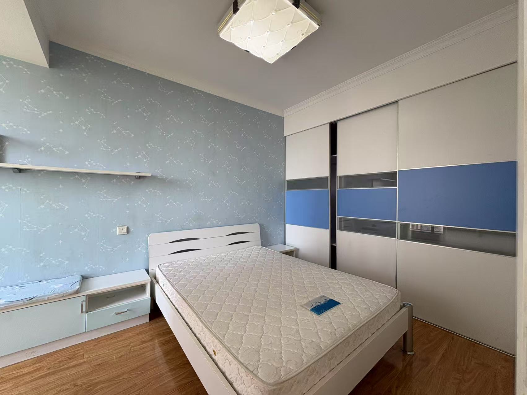 中南世纪花城一期 2室2厅1卫 104m&sup2;