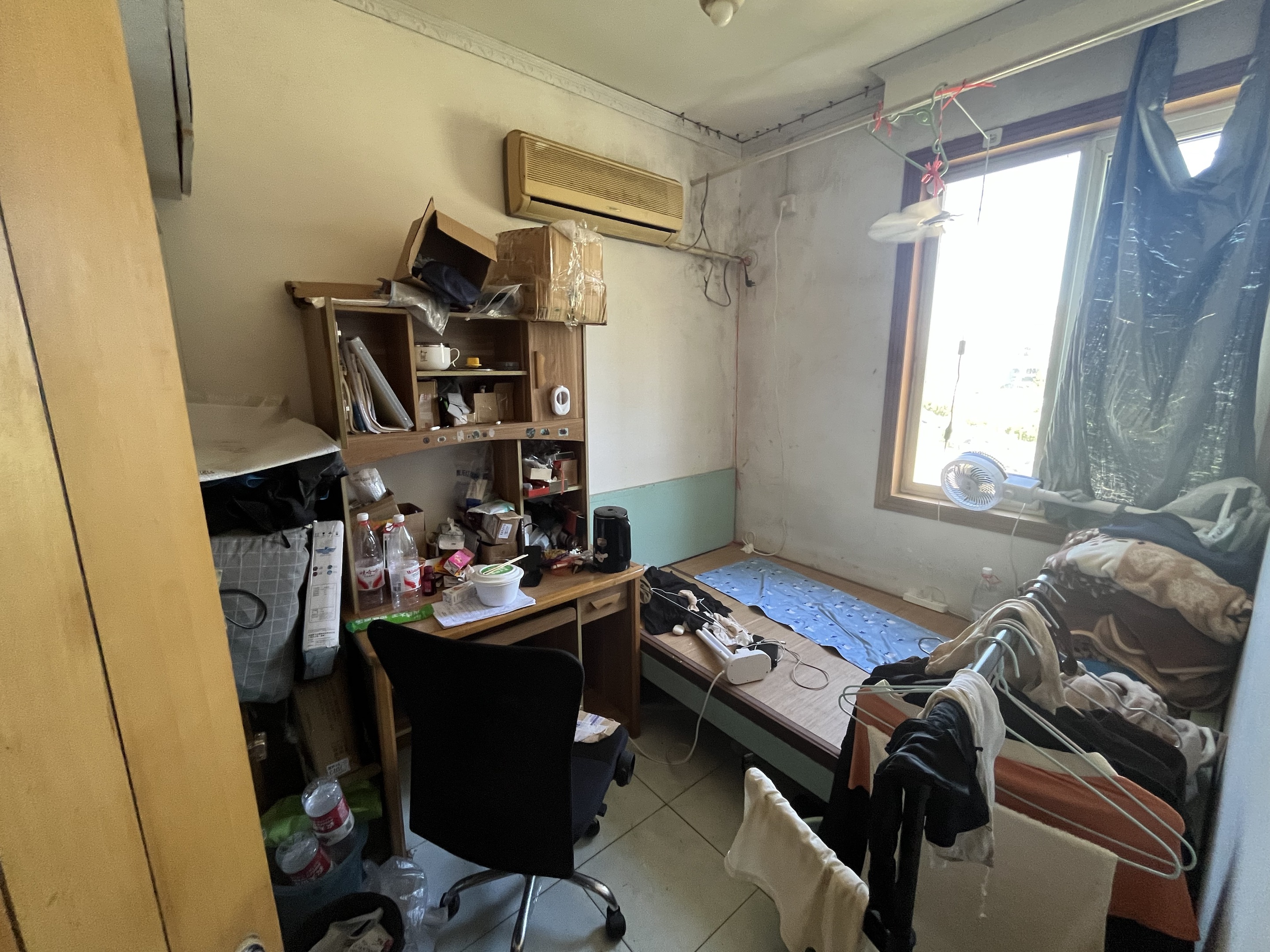 教育新村 5室2厅2卫 90m&sup2;