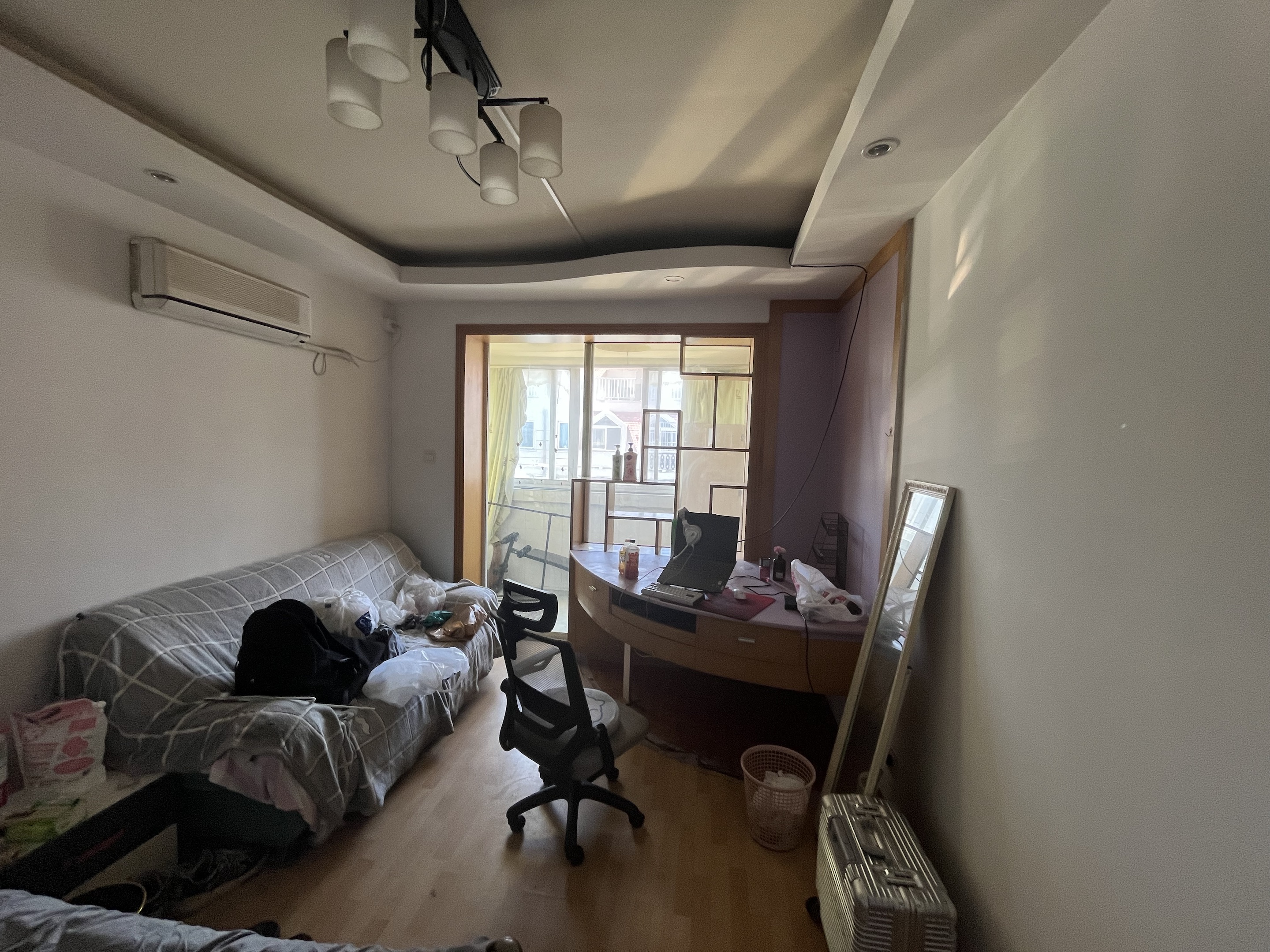 教育新村 5室2厅2卫 90m&sup2;