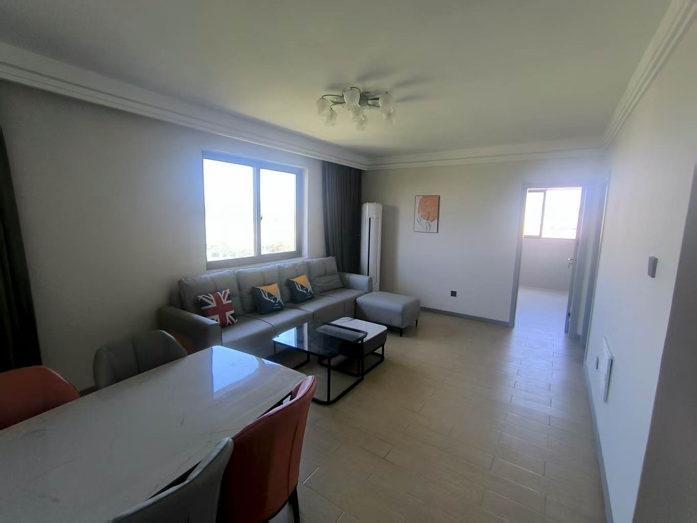 新城新苑 2室1厅1卫 95m&sup2;