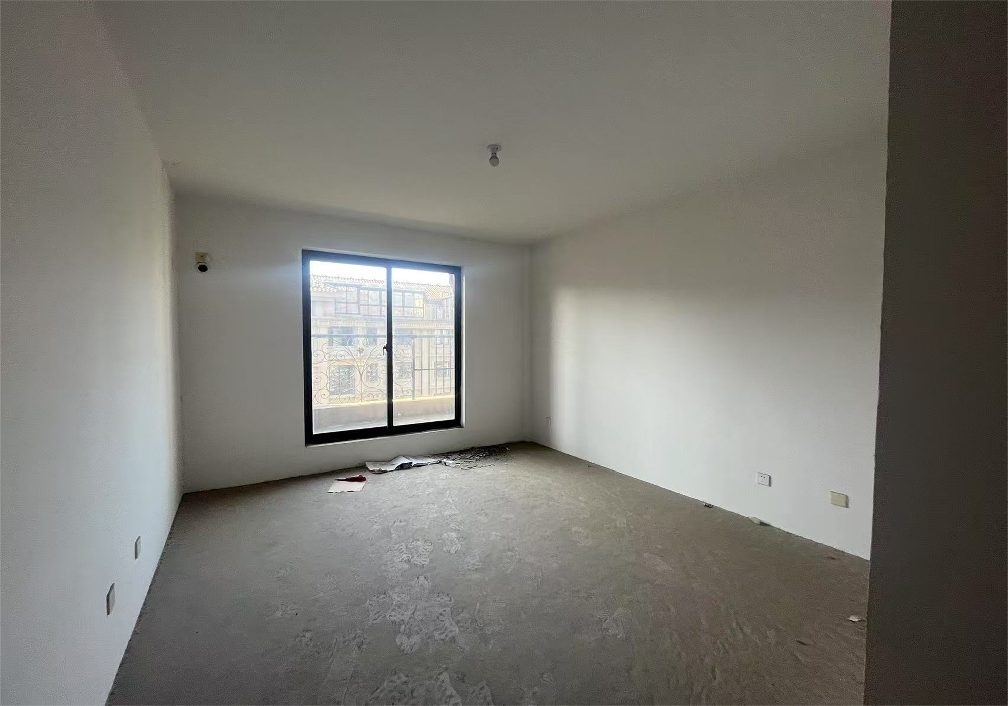 城市嘉苑 4室2厅3卫 220.00m&sup2;