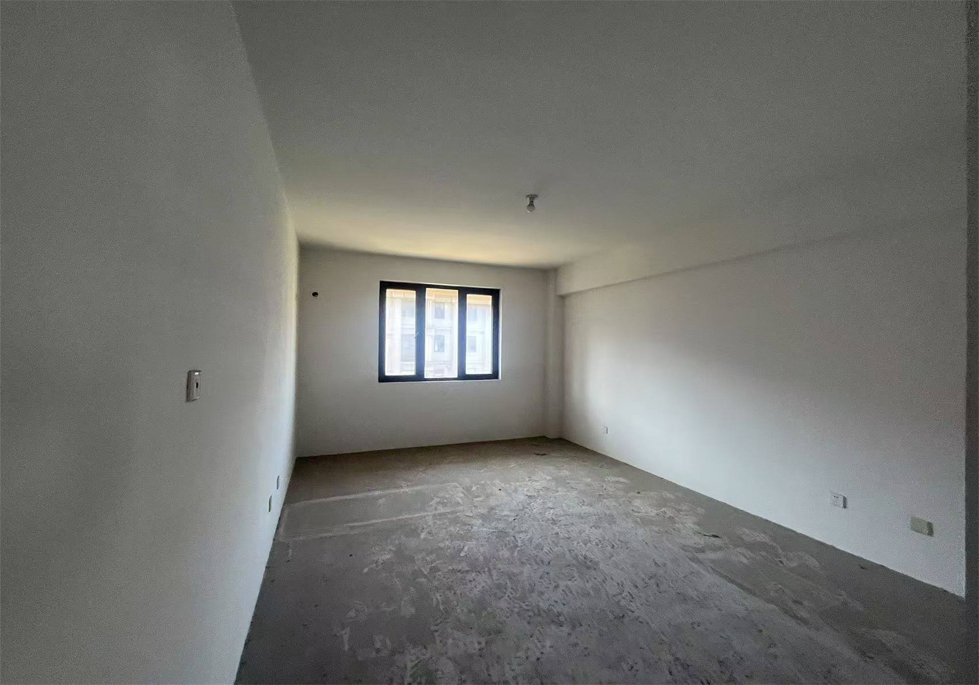 城市嘉苑 4室2厅3卫 220.00m&sup2;