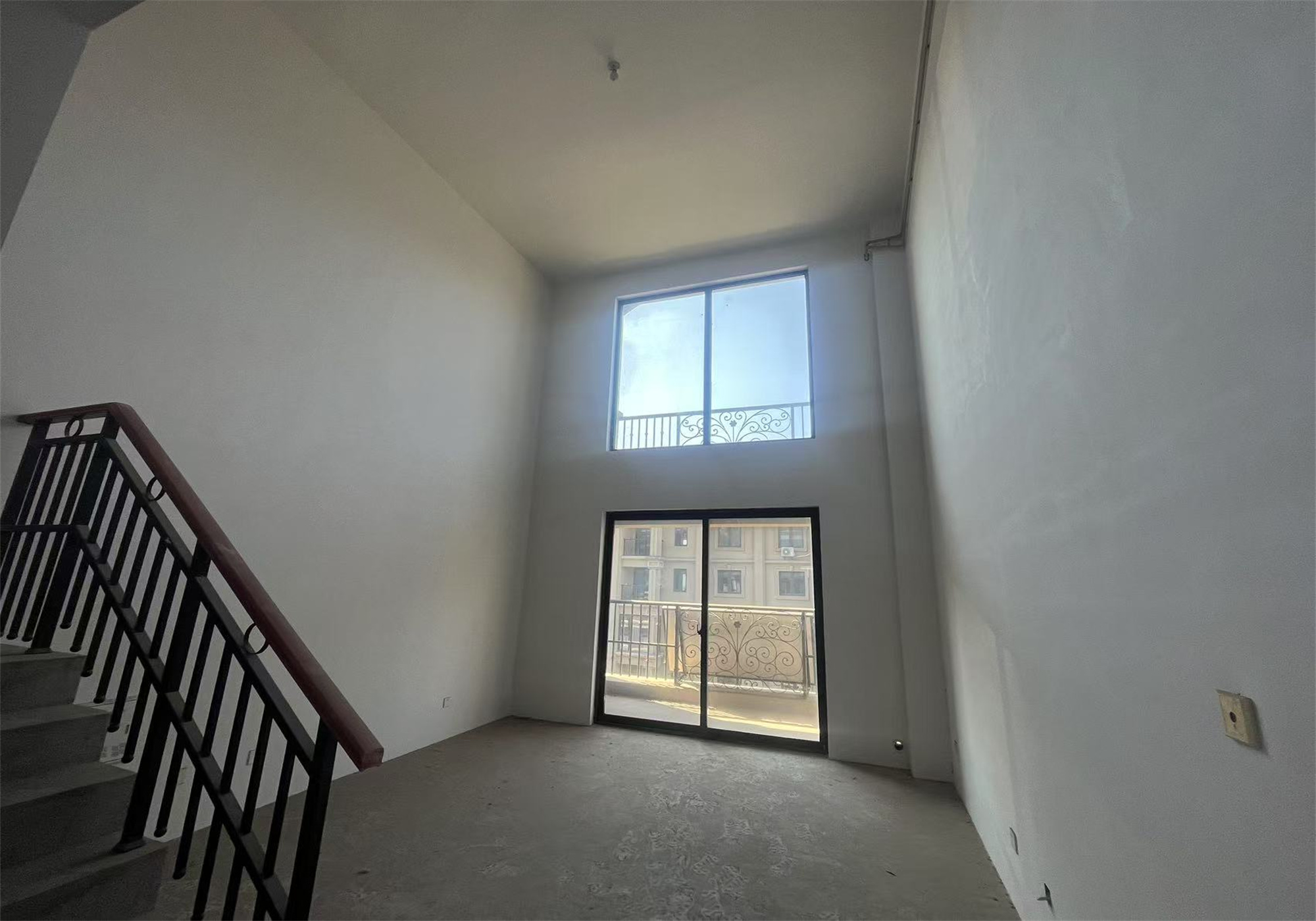 城市嘉苑 4室2厅3卫 220.00m&sup2;