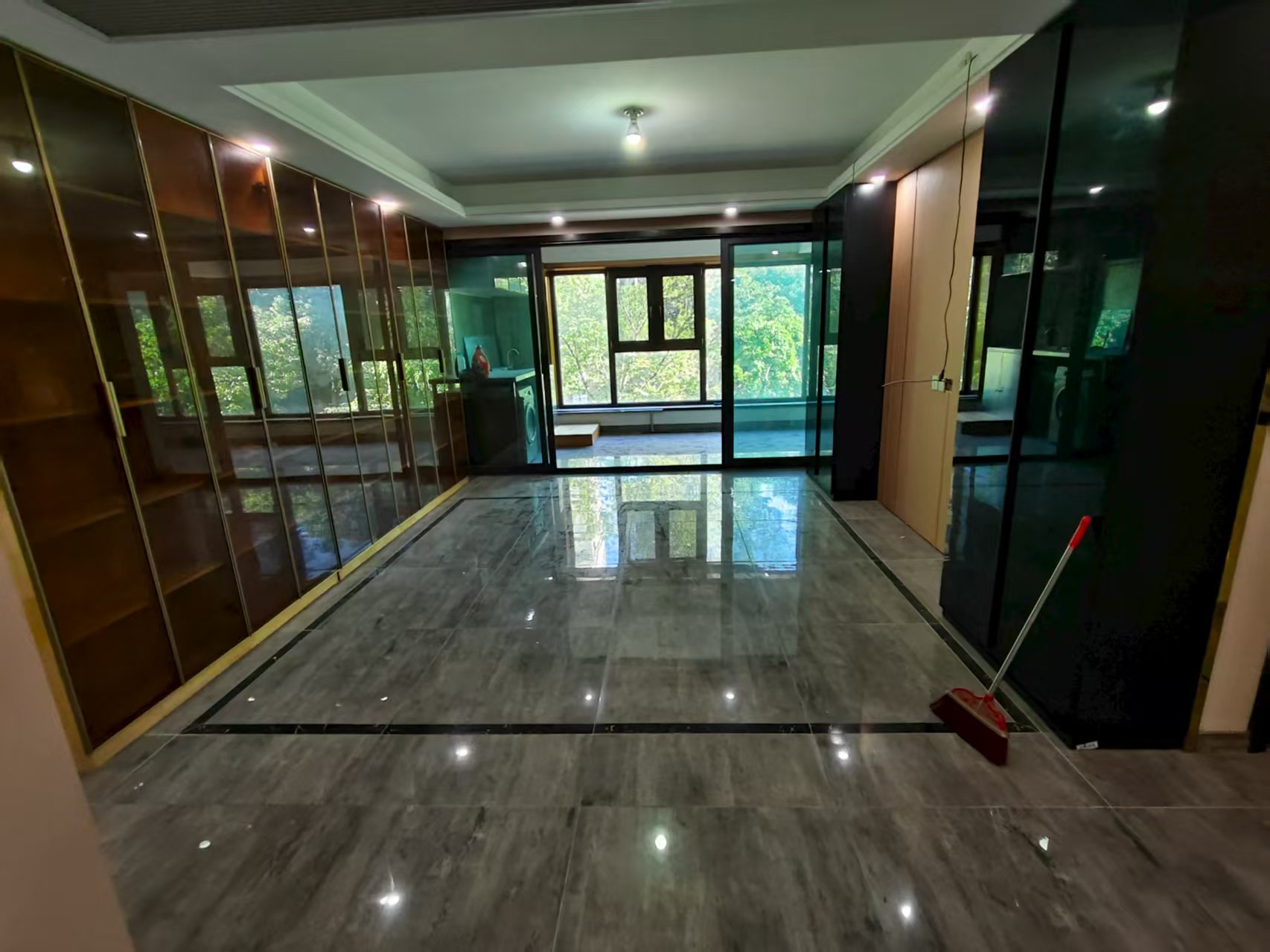远创樾府 3室2厅2卫 121.90m&sup2;