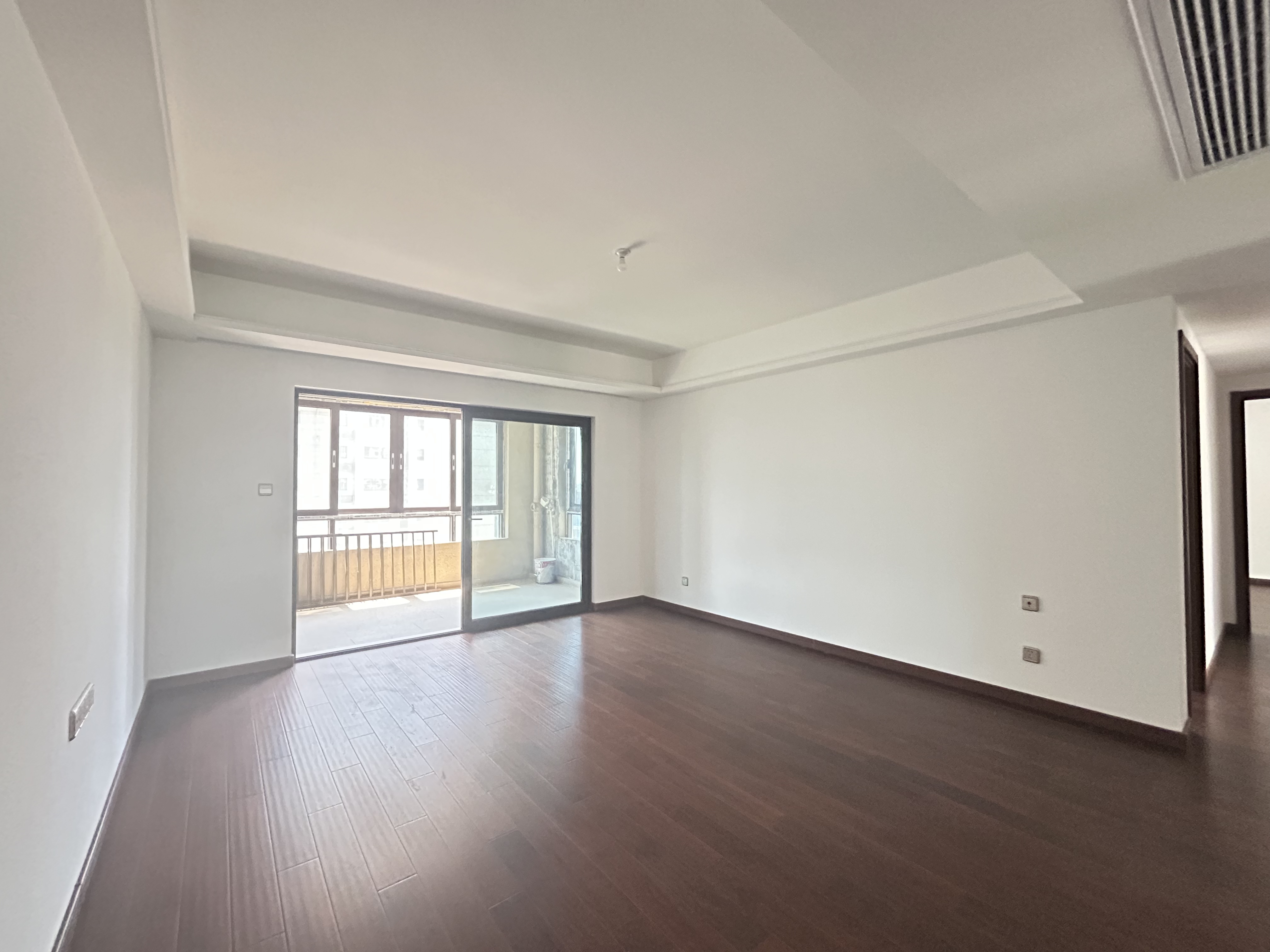 万科城市之光 4室2厅2卫 142m&sup2;