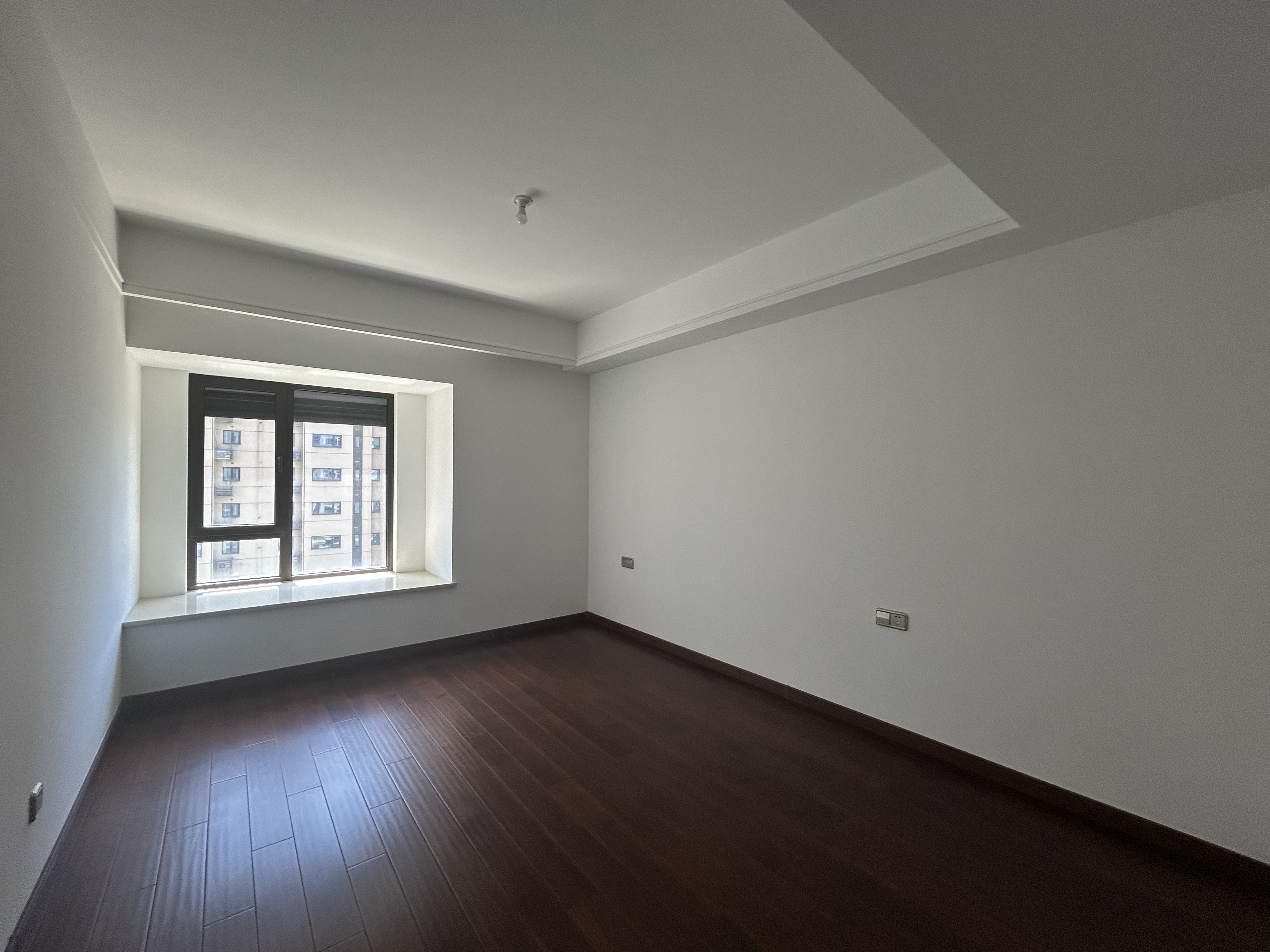 万科城市之光 4室2厅2卫 142m&sup2;