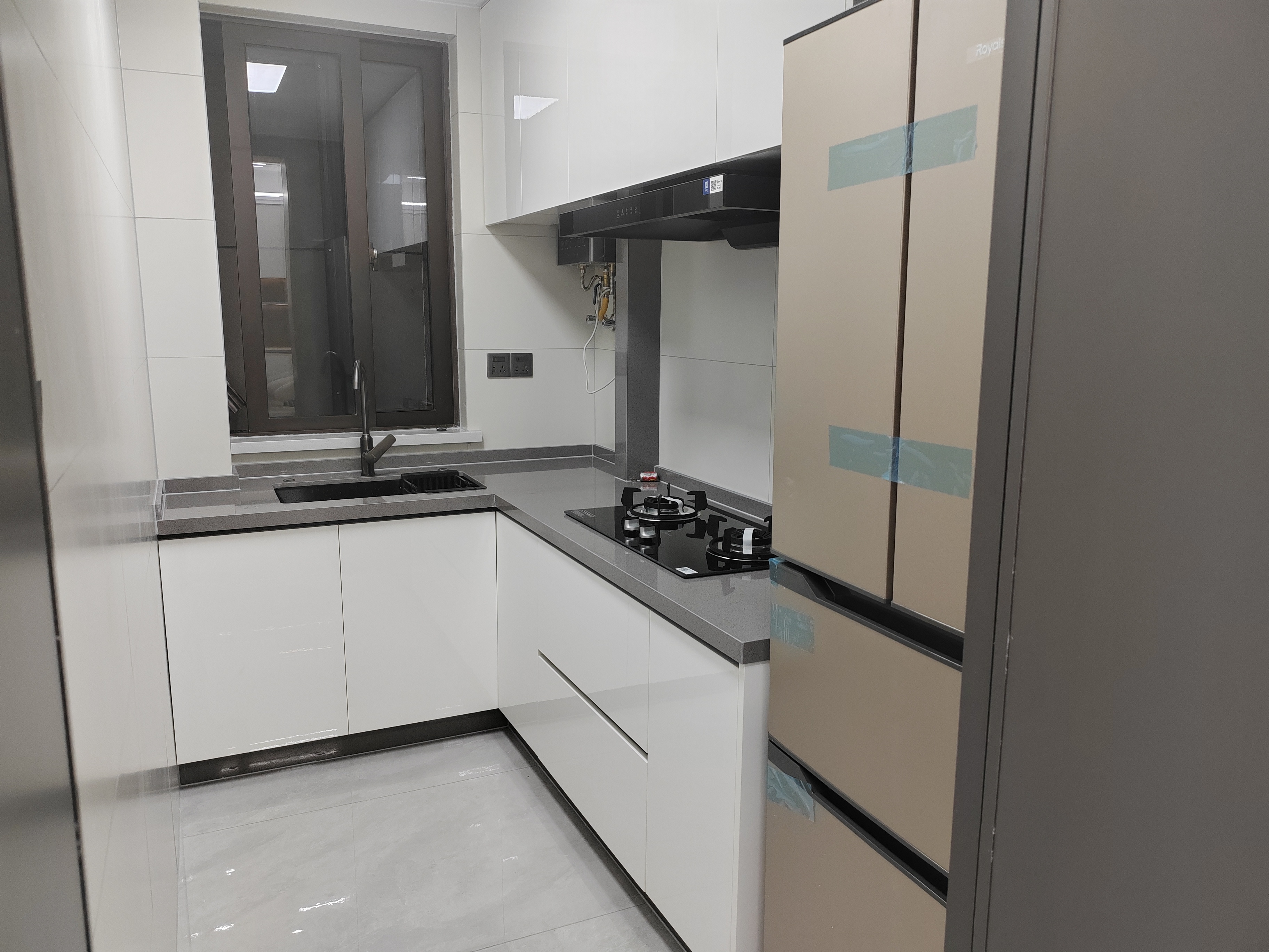 世家花园 2室1厅1卫 71m&sup2;